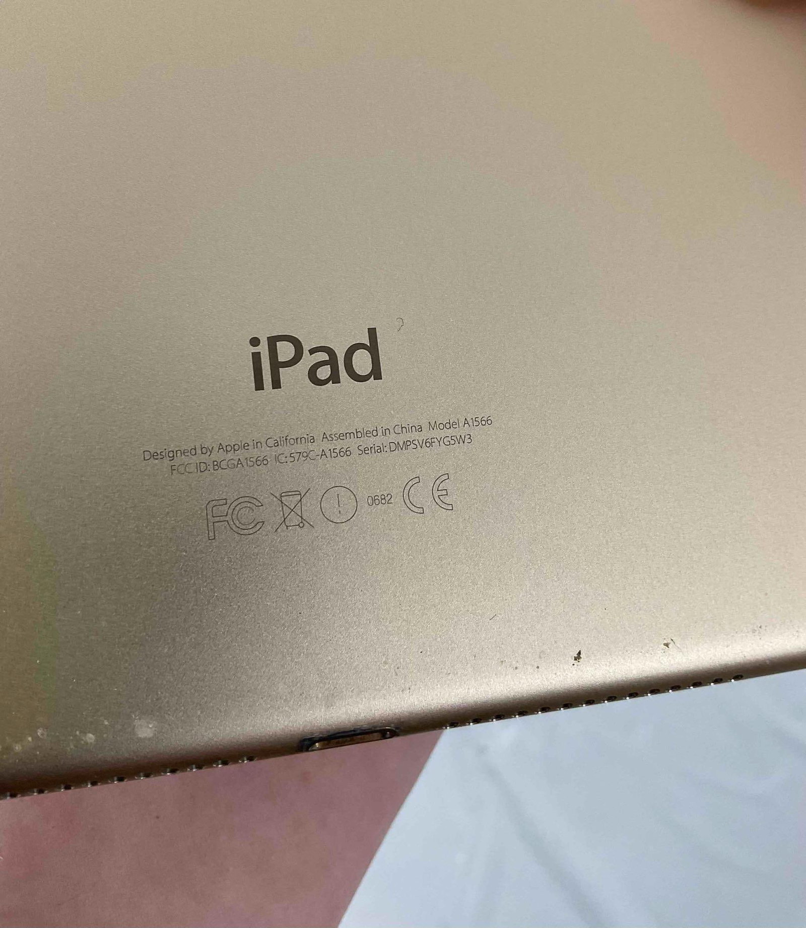 4 pcs Electronics, incl. 2x Apple iPads & 2x VTech SmartWatches. Untested, As Is Condition. - 7