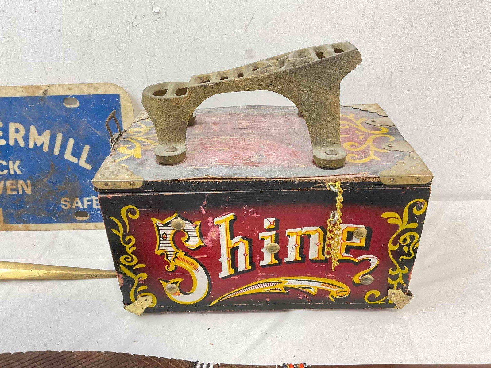 11 pcs Vintage Assortment, incl. 4x Belt Buckles, 2x Pocket Knives, 1x Varsity Patch & More! - 4