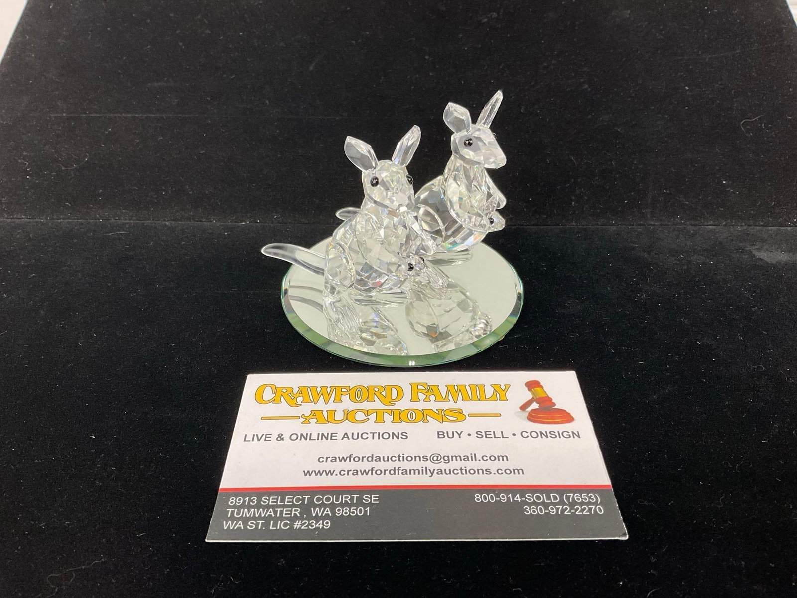 Pair of Small Swarovski Crystal Kangaroo Pieces, w/mirror stand: Appears to be in good shape. The piece measures approx 6h x 4w x 3d inches. See pics. E-5810