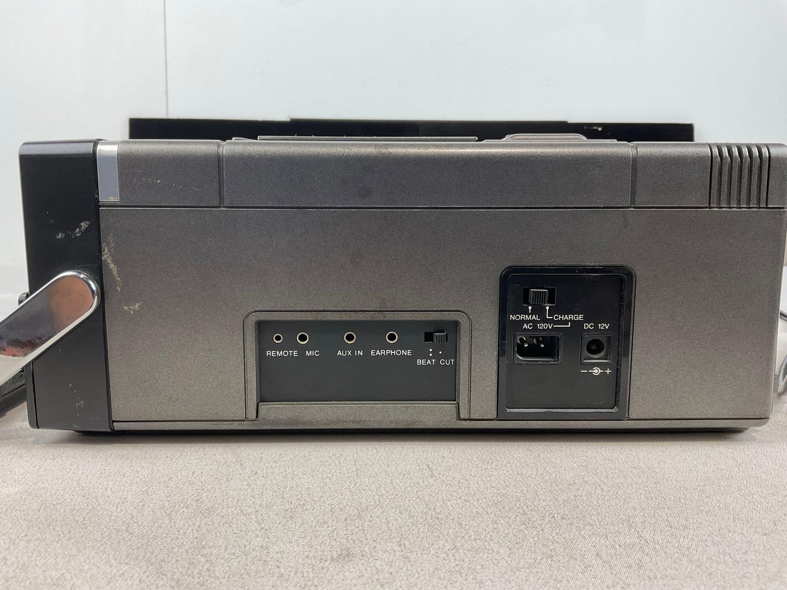 Vintage 1980 JVC Model no CX-500 Portable TV AM/FM Cassette, powers on - 6