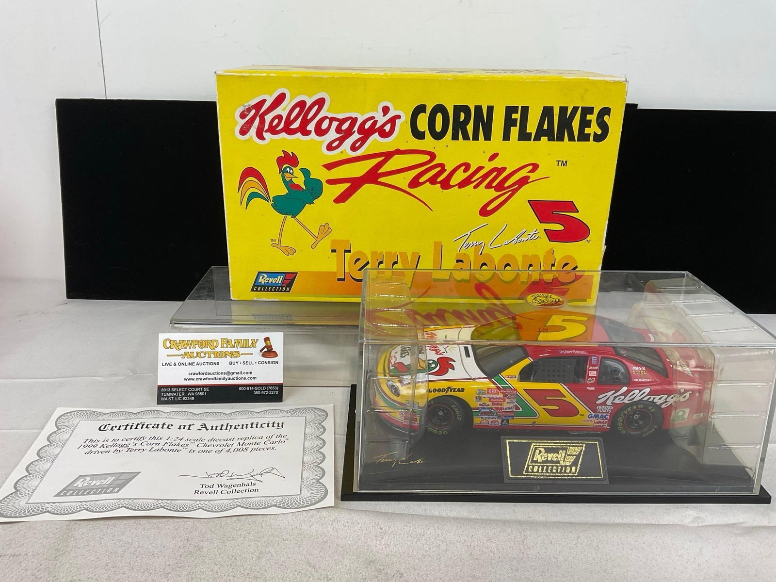 Kelloggs Corn Flakes Racing Terry Labonte #5, 1:24 Scale Diecast Nascar Car w/box 6h x 12w x 8d i...: Appears to be in good shape. The pieces fit in a box that measures 6h x 12w x 8d inches. See pics. E-4970