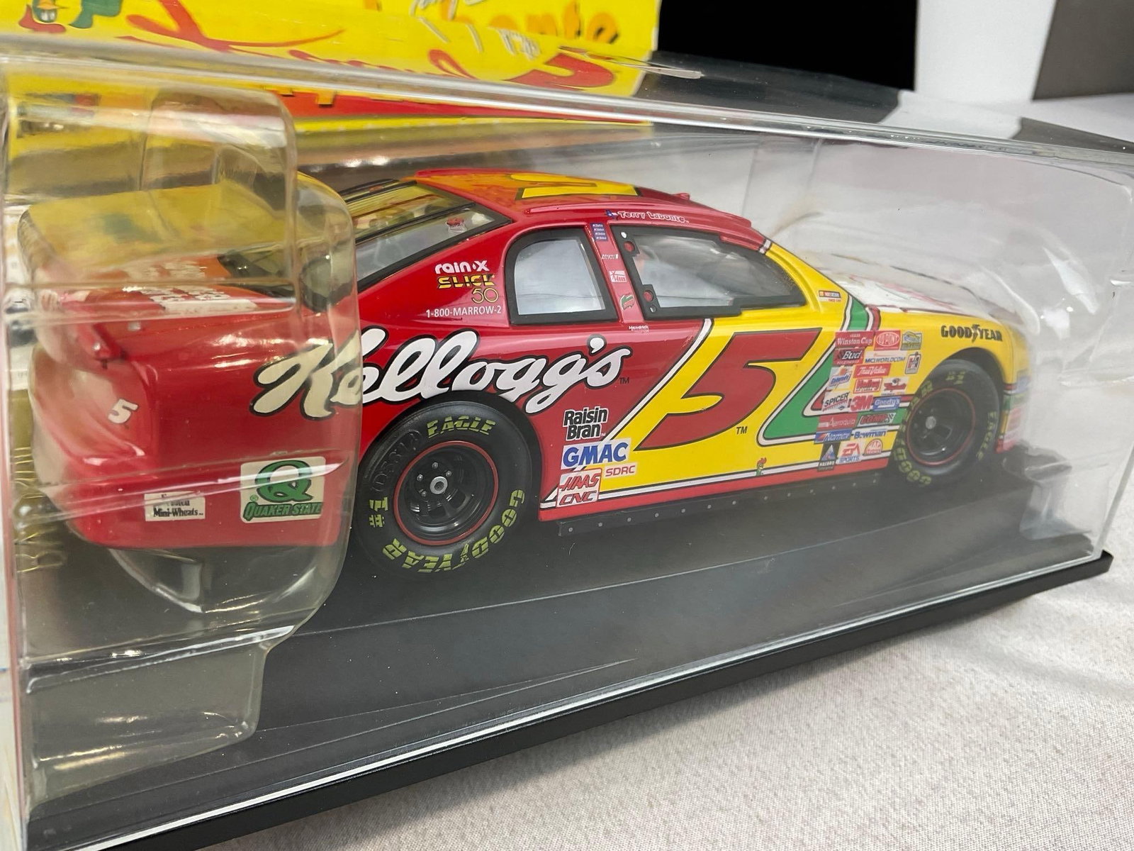 Kelloggs Corn Flakes Racing Terry Labonte #5, 1:24 Scale Diecast Nascar Car w/box 6h x 12w x 8d i... - 5
