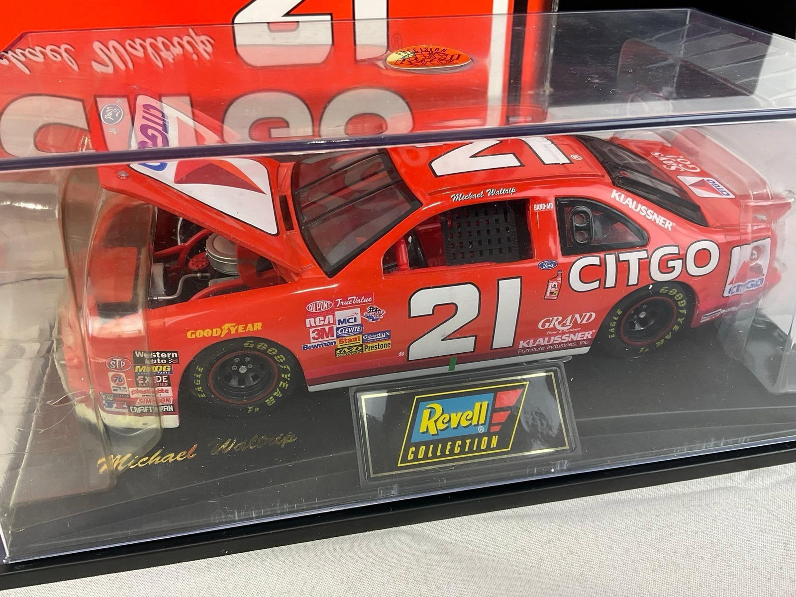 Revell 1:24 Scale Diecast Replica #21 1997 Citgo Ford Thunderbird, 6h x 12w x 8d inches - 2