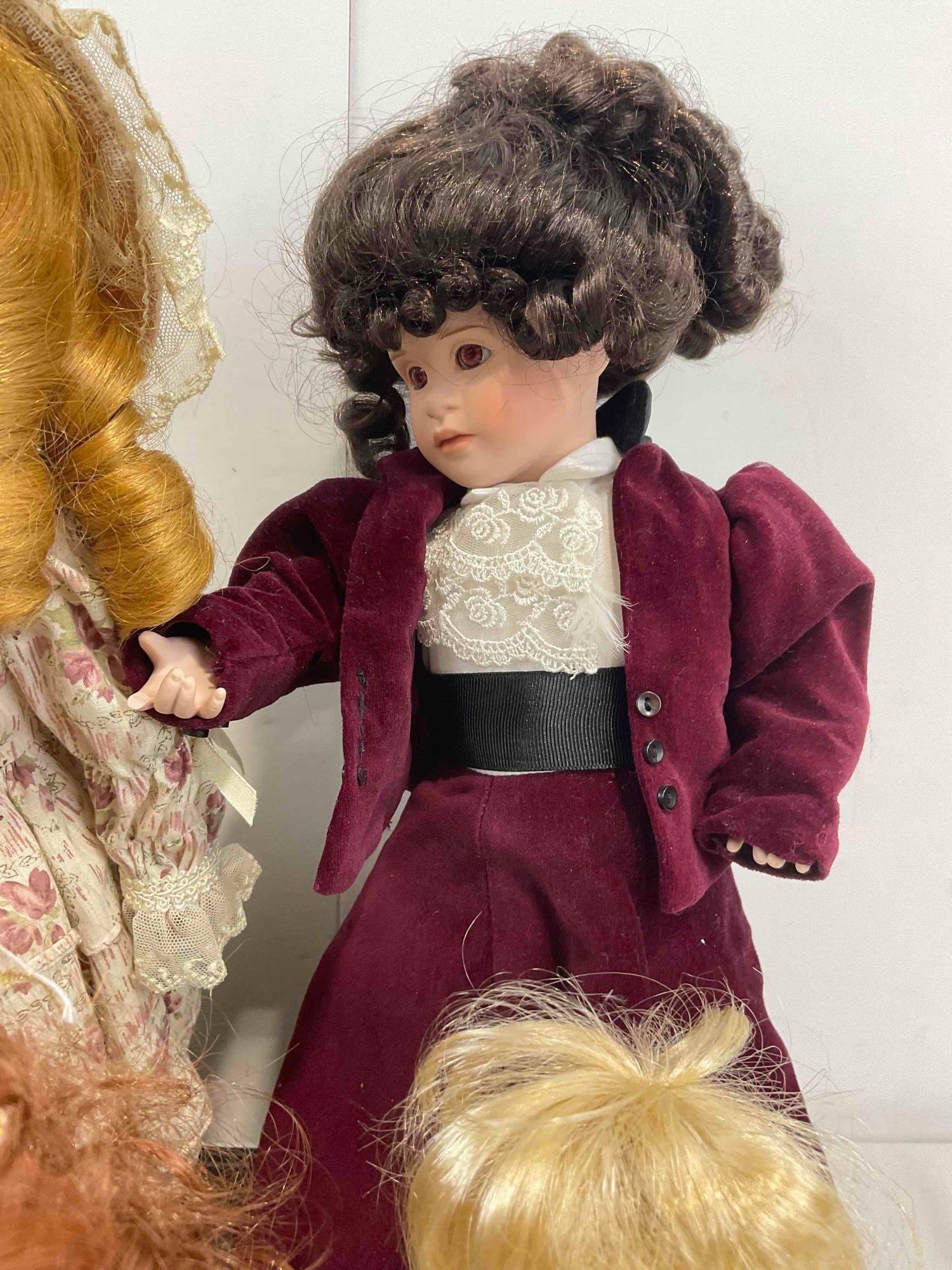 12 pcs Vintage Porcelain & Cloth Dolls, incl. "Jory" An Original By Rosemary Rhodes. See pics. - 5