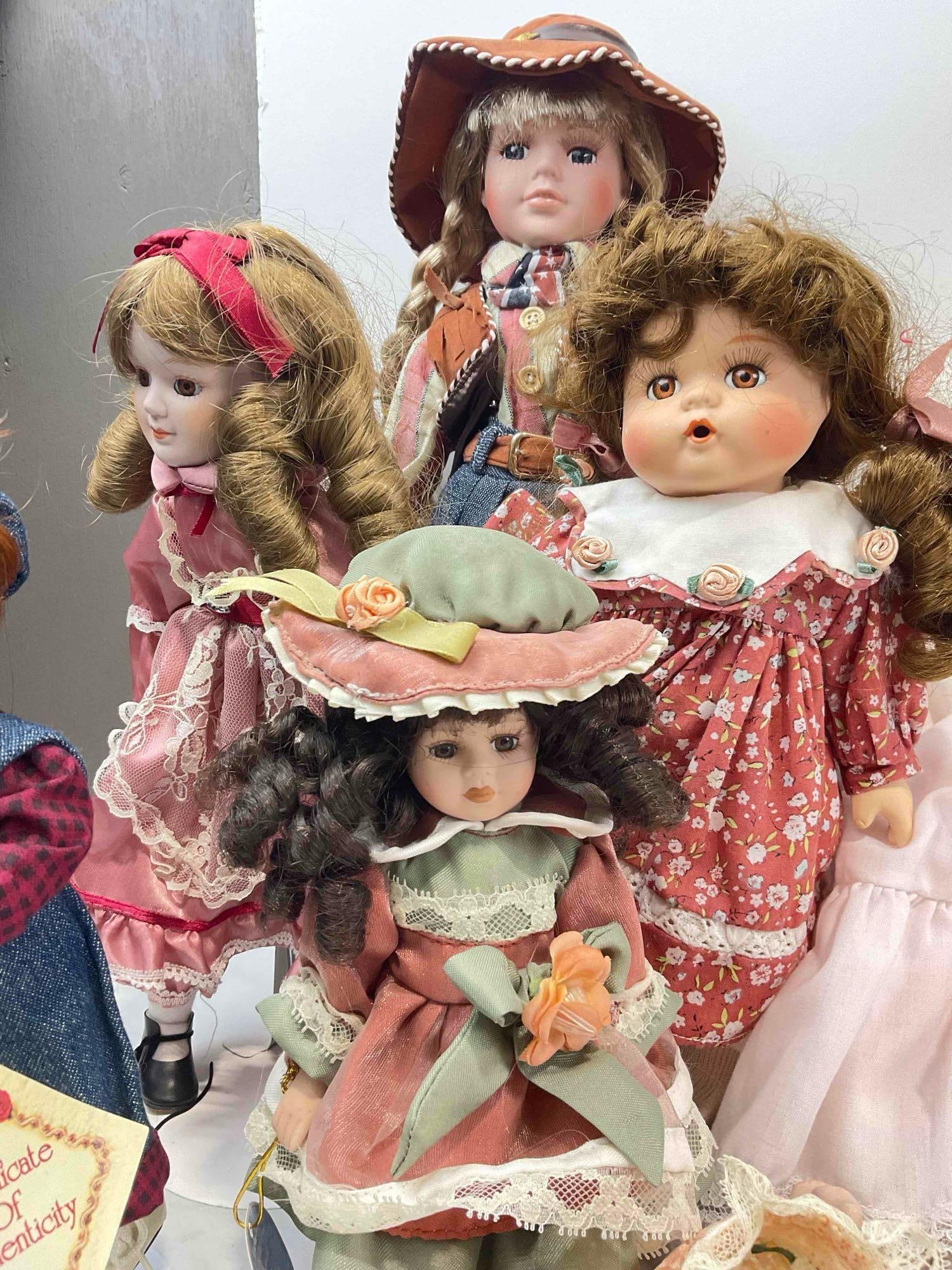 12 pcs Vintage Porcelain & Cloth Dolls, incl. "Jory" An Original By Rosemary Rhodes. See pics. - 8