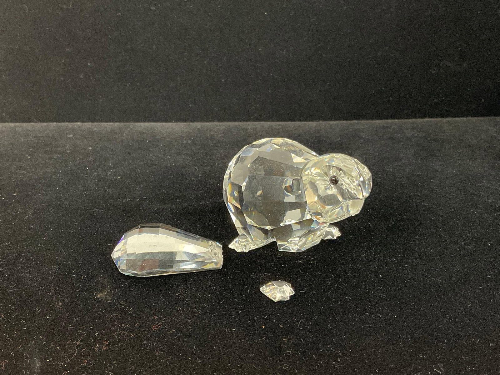 Swarovski Crystal Beaver Figure, in original box, some wear, could be repaired - 2