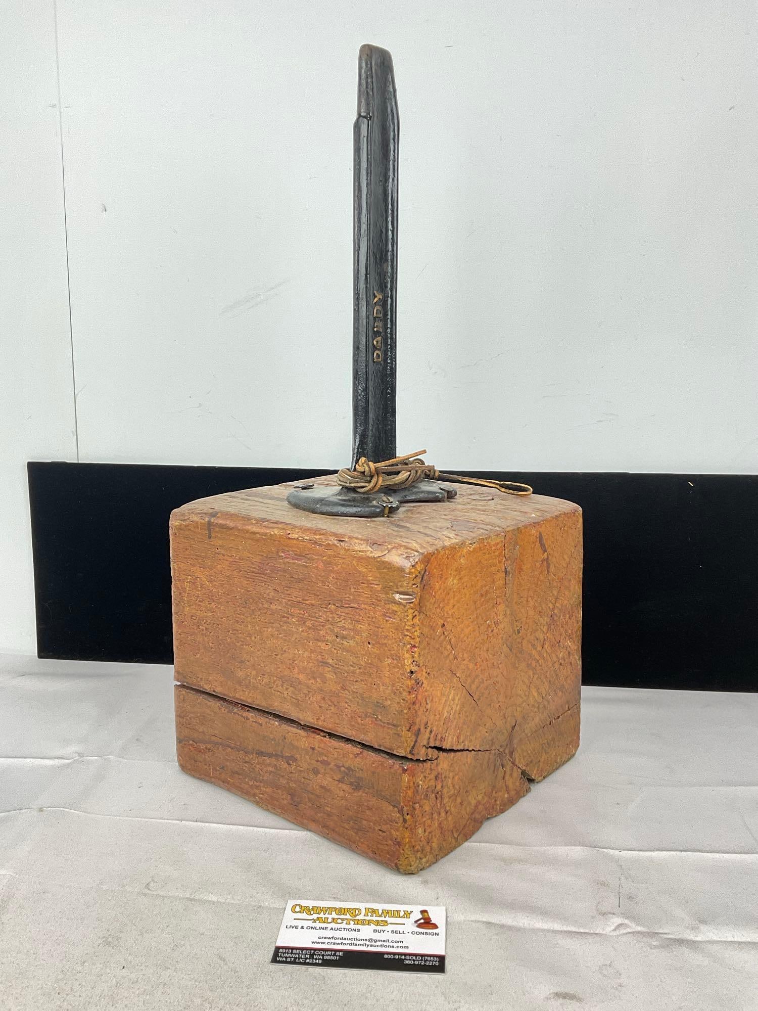 Dandy Cast Iron Cobblers Anvil, Mounted on Wooden Block: Appears to be in good shape, the block has a split in it. The piece measures approx 20h x 11w x 9d inches. See pics. E-414