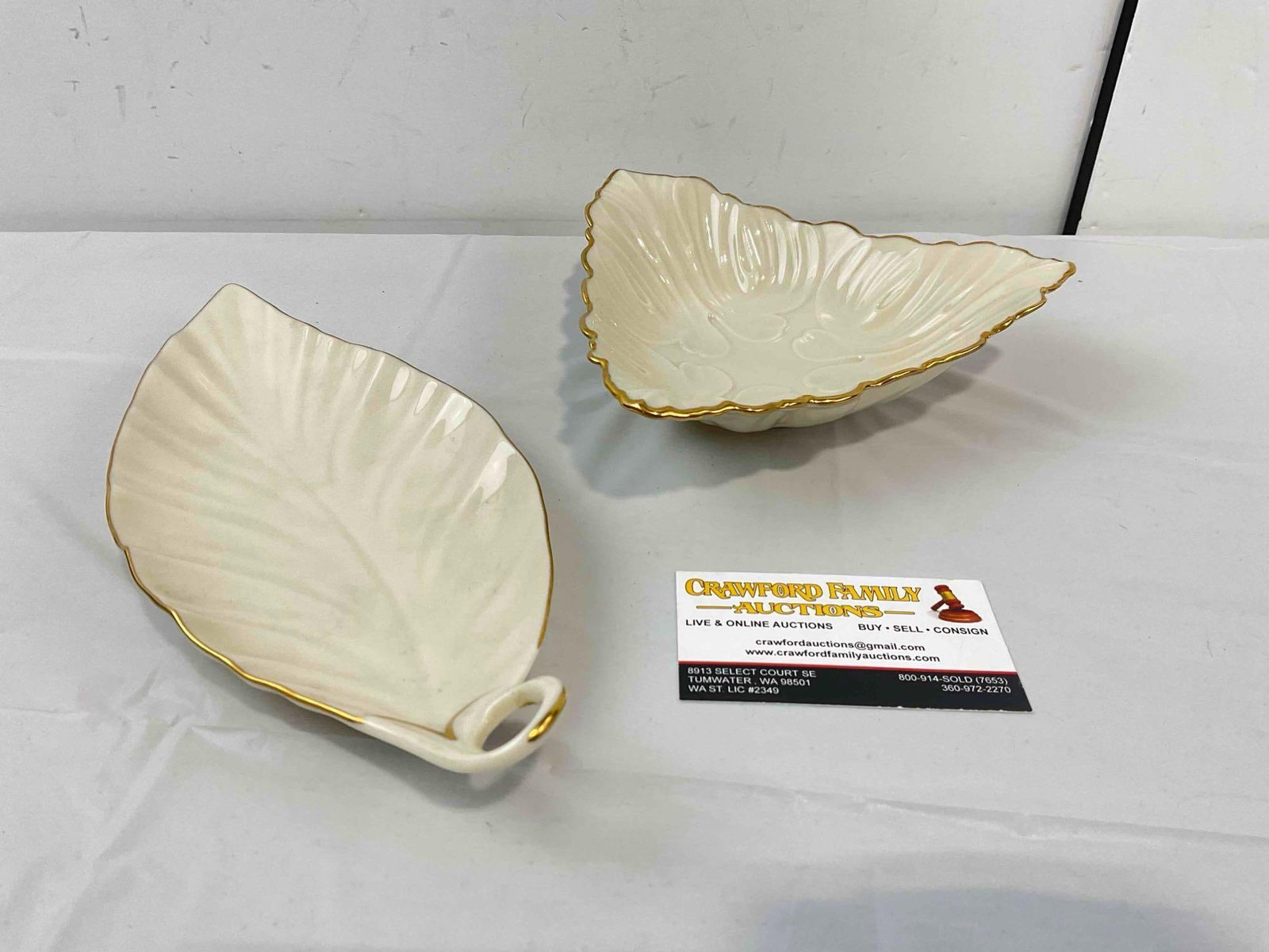 2 pcs Vintage Lenox Cream Ceramic Dishes w/ Hand-painted 24KT Gold Trim. Very Good Cond.: 2 pcs Vintage Lenox Cream Ceramic Dishes w/ Hand-painted 24KT Gold Trim. Minor wear indicative of age and use, otherwise in very good Condition. Leaf and triangle shapes. Larger measures 10" x 5" x