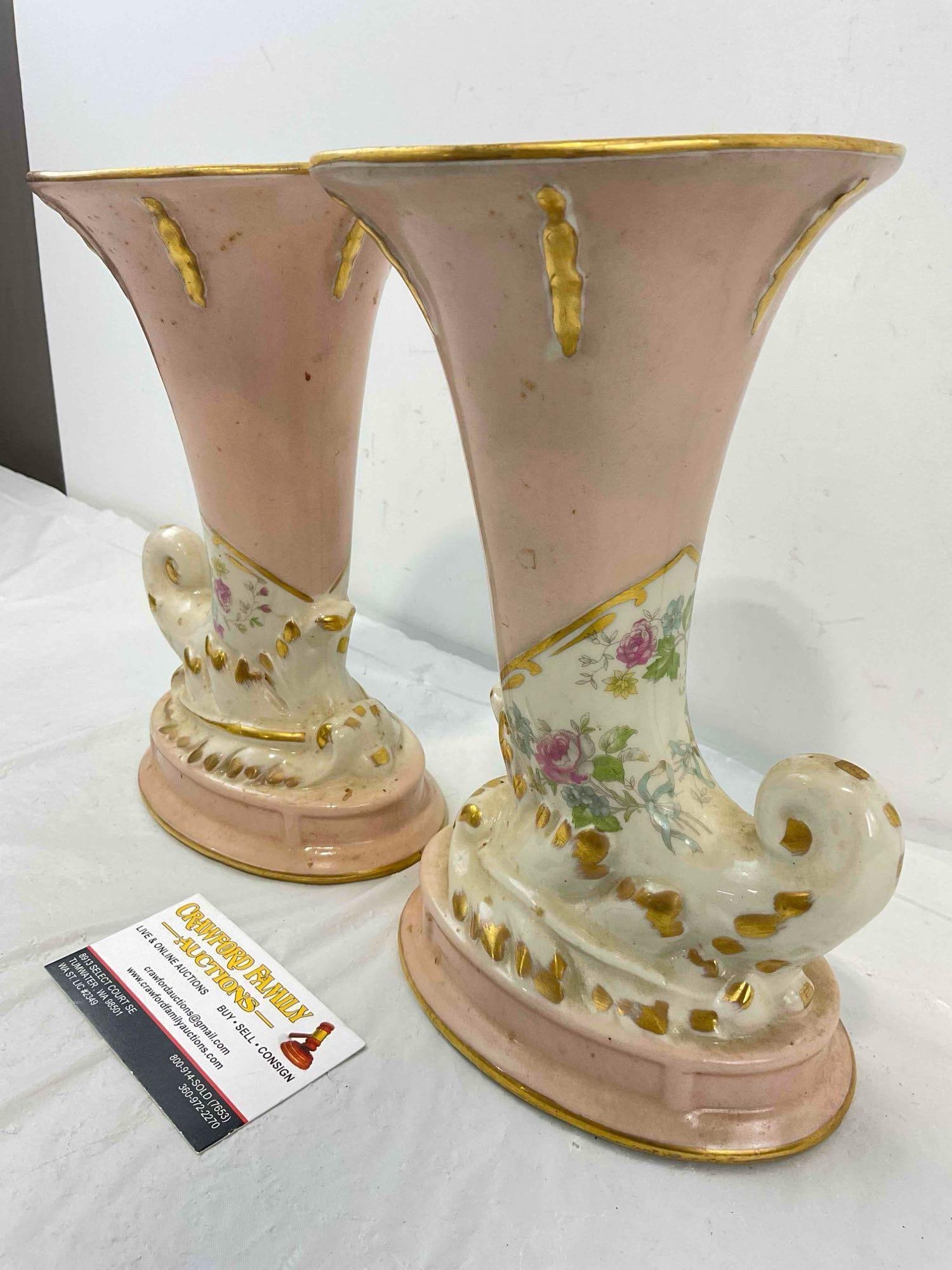 Pair of Vintage Pink, Gold & White Hand Painted Ceramic Cornucopia Vases. Very Good Condition. - 2