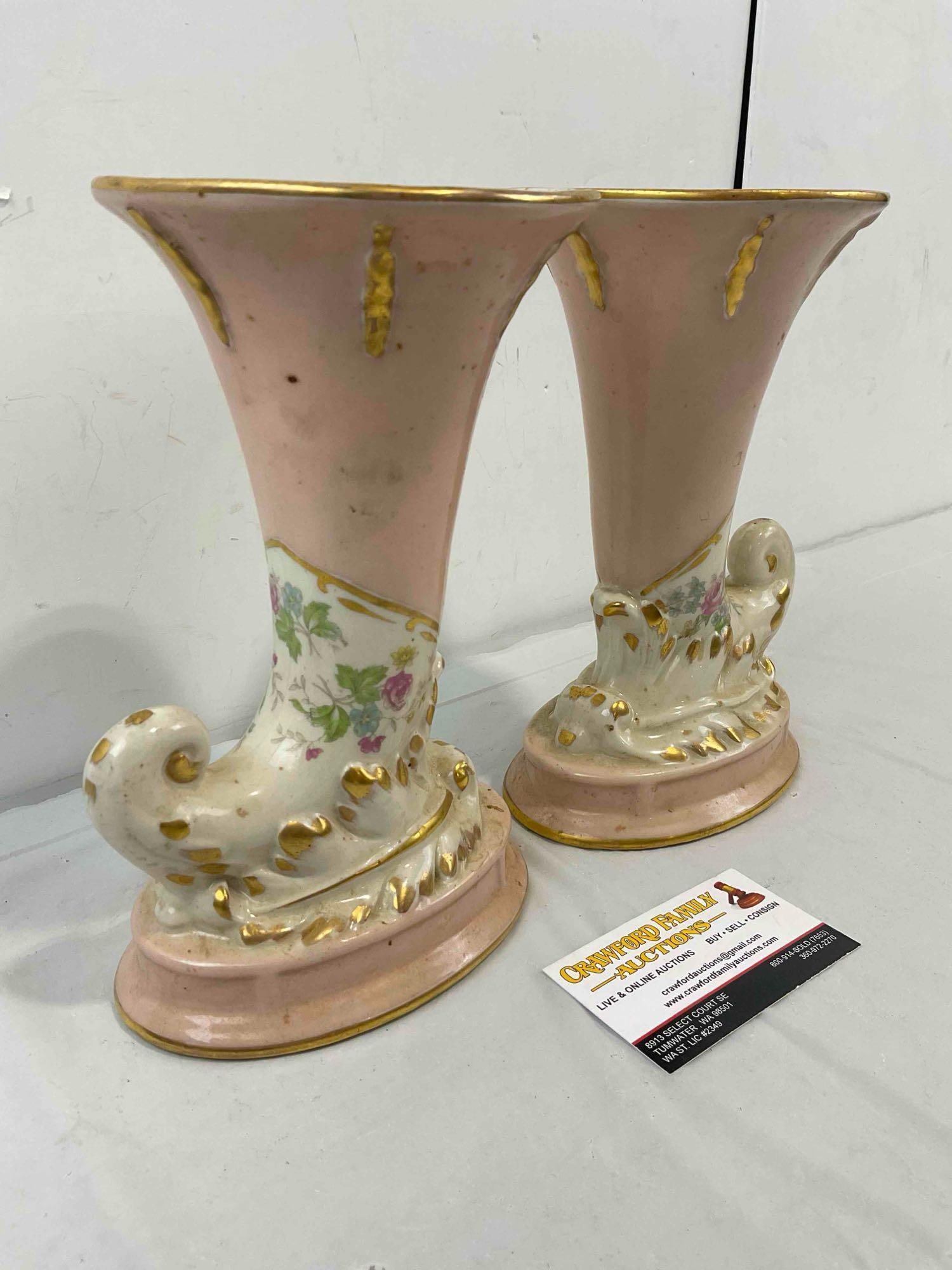Pair of Vintage Pink, Gold & White Hand Painted Ceramic Cornucopia Vases. Very Good Condition. - 4