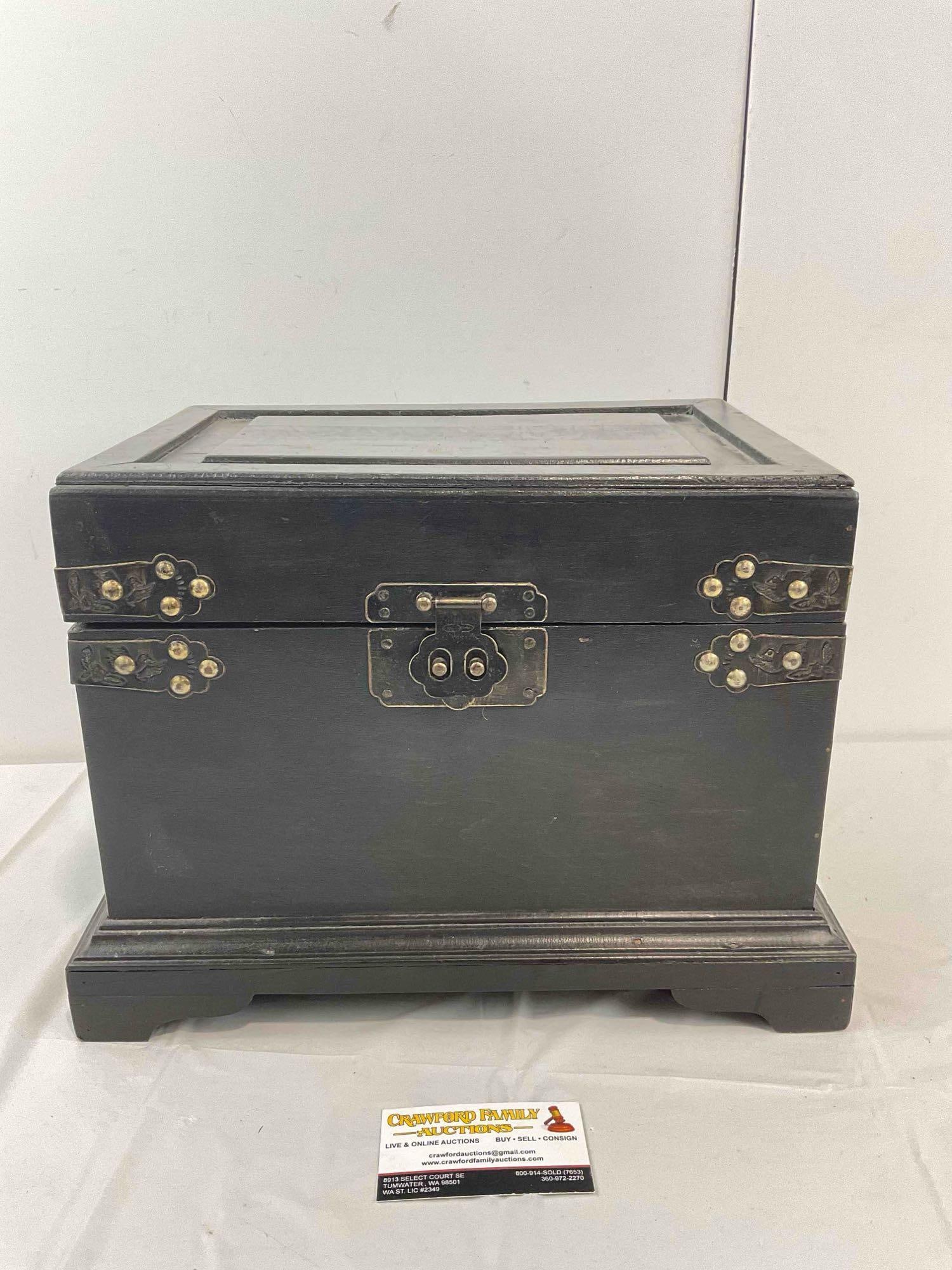 Vintage Asian Style Black Lacquered Wooden Box w/ Metal Accents. Very Good Condition.: Vintage Asian Style Black Lacquered Wooden Box w/ Metal Accents. Very Good Condition. Minor wear indicative of age and use, condition is otherwise very good. Handsome dark wood interior, unsure of typ