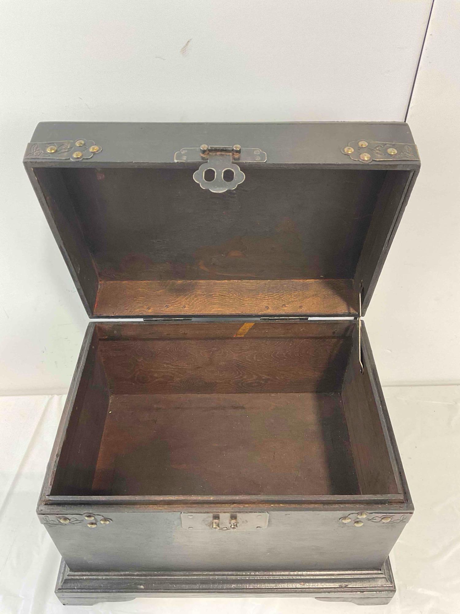Vintage Asian Style Black Lacquered Wooden Box w/ Metal Accents. Very Good Condition. - 5