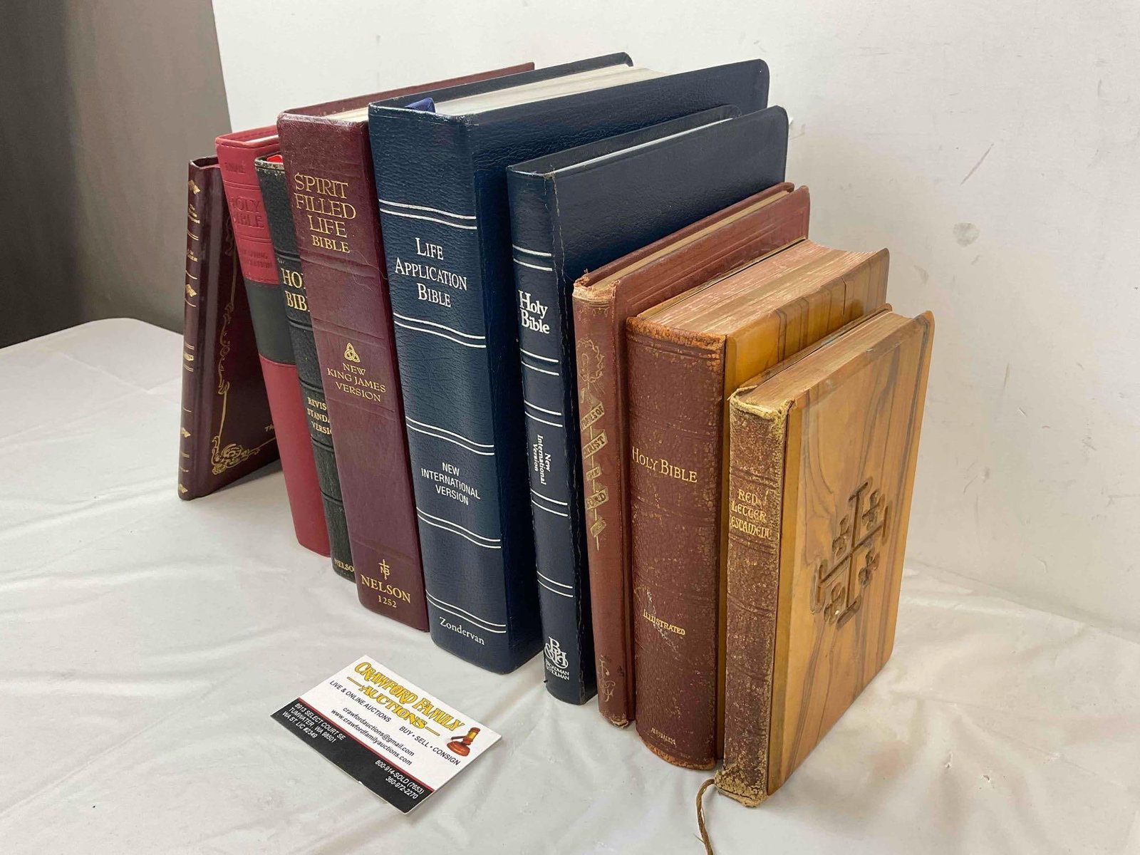 9 pcs Vintage Religious Books, incl. Spirit Filled Life Bible, The Divine Conquest & More! See pi... - 2