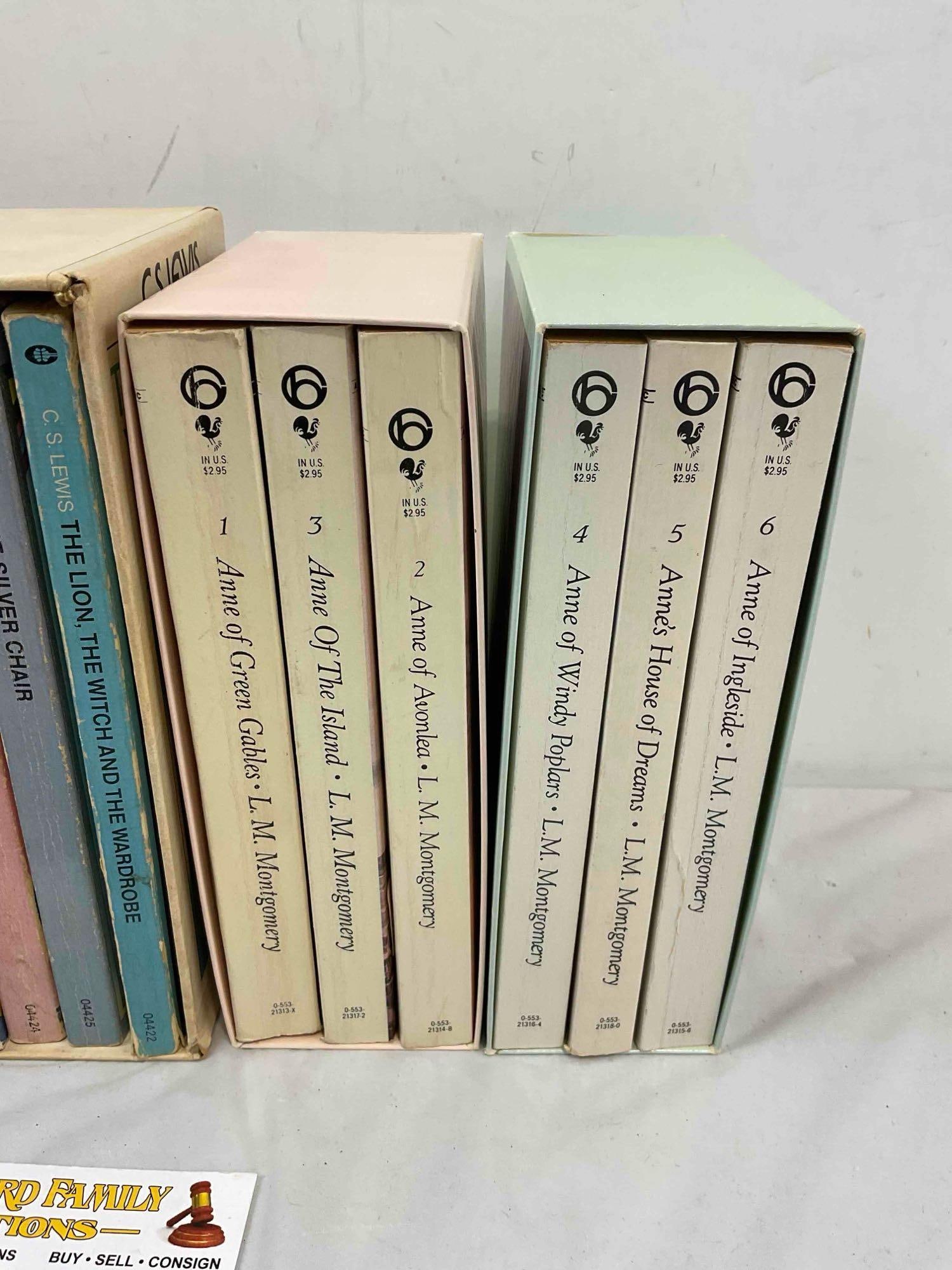 18 pcs Vintage Books, incl. C.S. Lewis, Louisa May Alcott & "Anne of Green Gables." See pics. - 4
