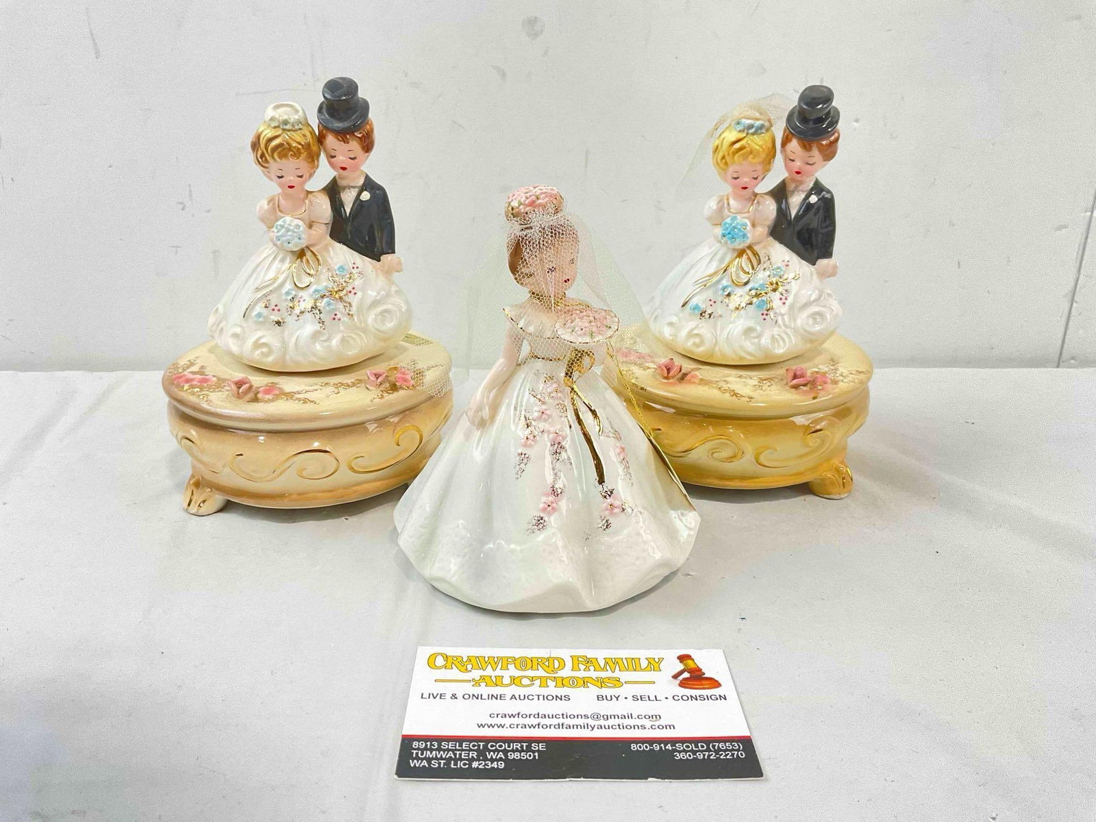 3 pcs Vintage Josef Originals Wedding Themed Ceramic Music Boxes. Good Condition. See pics. (1 of 7)