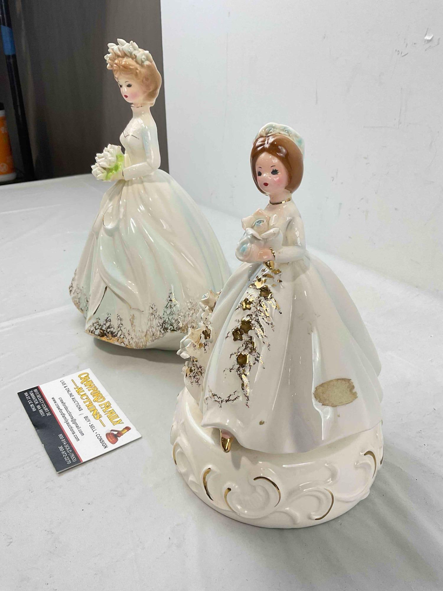 2 pcs Vintage Josef Originals Ceramic Bride Figurines, incl. 1x Music Box. See pics. - 3