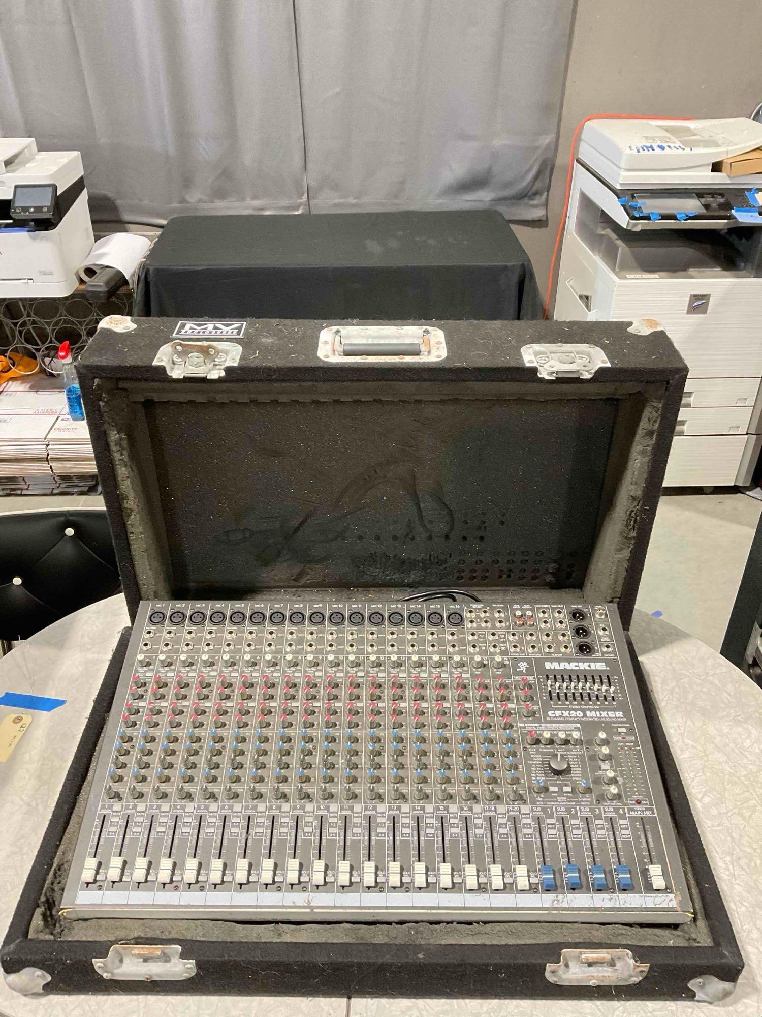 Mackie CFX20 Mixer 20 Channel Compact Integrated Live Sound Mixer in Case. Tested, Works. (1 of 8)