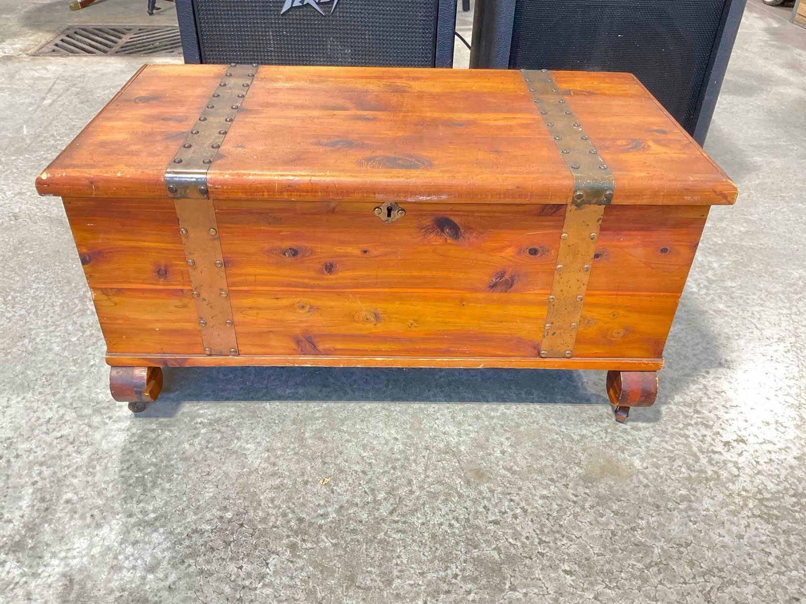 Vintage Cedar Wood Blanket Chest w/ Decorative Metal Banding & Castors. Good Condition. (1 of 5)