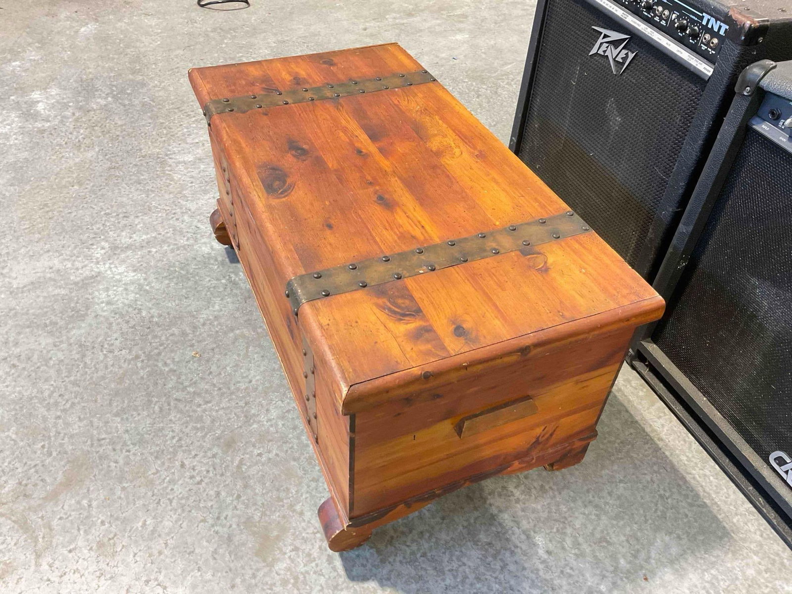 Vintage Cedar Wood Blanket Chest w/ Decorative Metal Banding & Castors. Good Condition. - 2