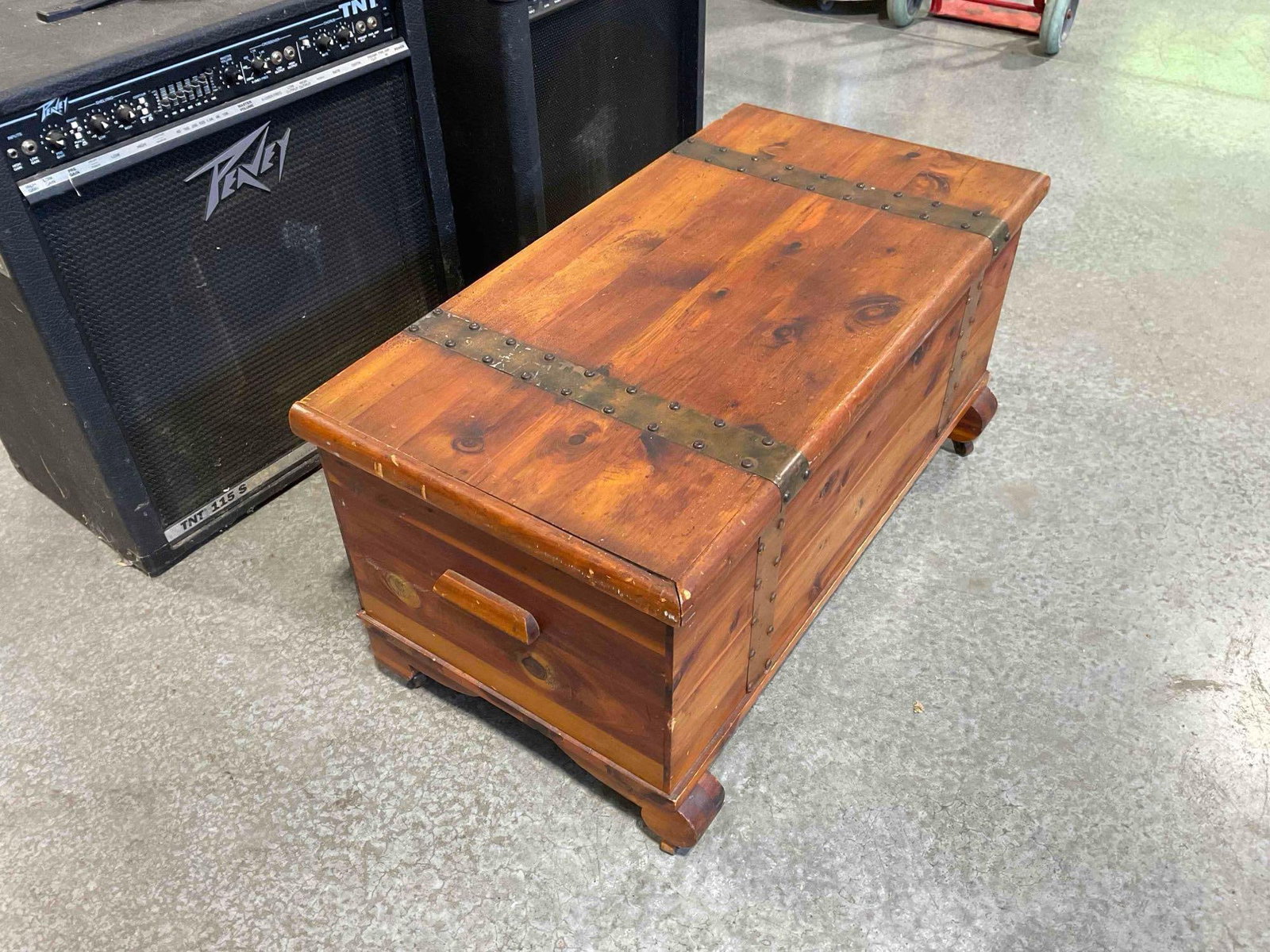Vintage Cedar Wood Blanket Chest w/ Decorative Metal Banding & Castors. Good Condition. - 3