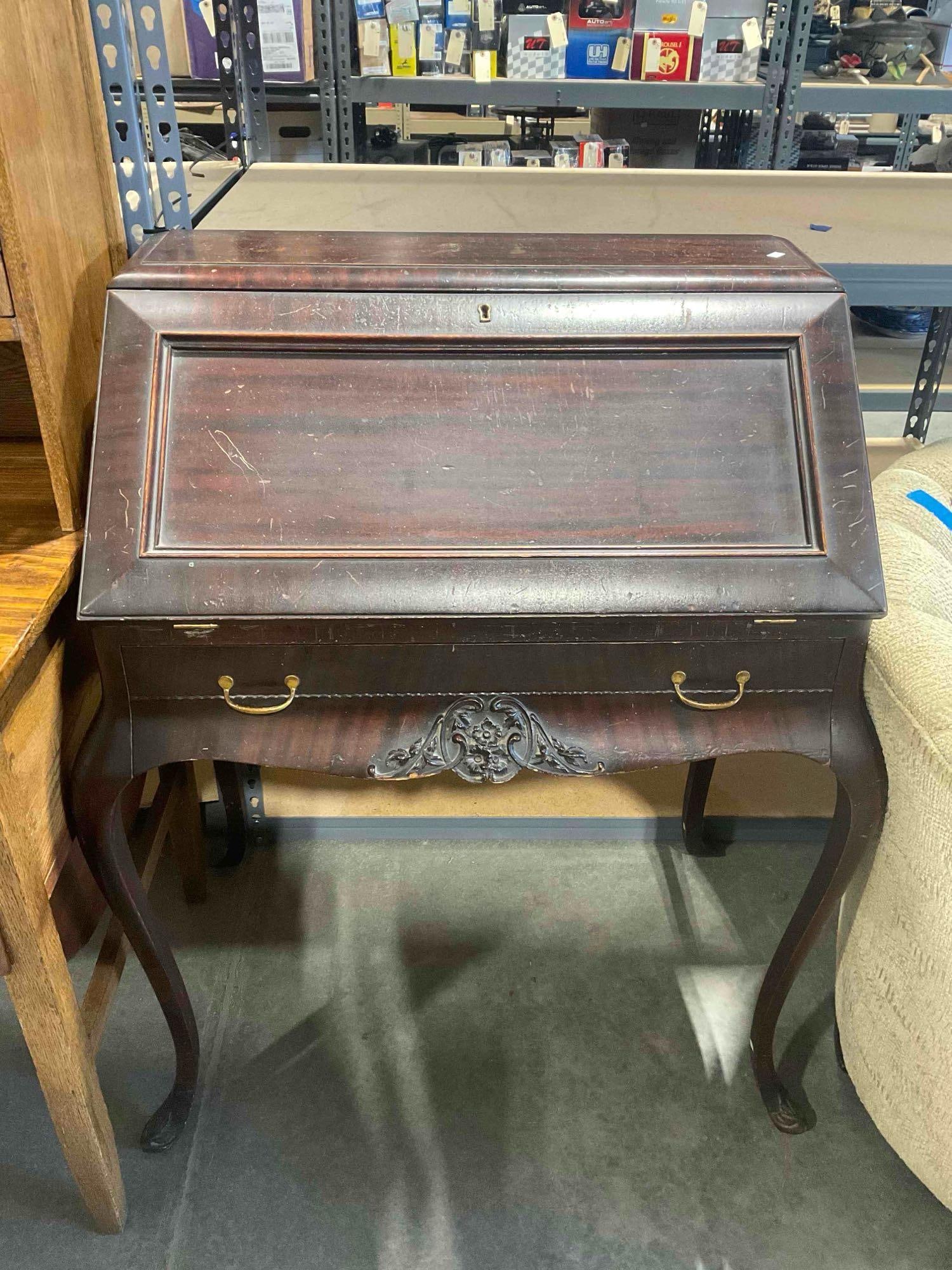 Antique Wooden Secretary Desk w/ Slant Top Writing Surface & 3 Drawers. Very Good Cond.: Antique Wooden Secretary Desk w/ Slant Top Writing Surface & 3 Drawers. Very Good Condition. Wear indicative of age and use, otherwise in very good condition. unsure of wood, looks like a deep sta