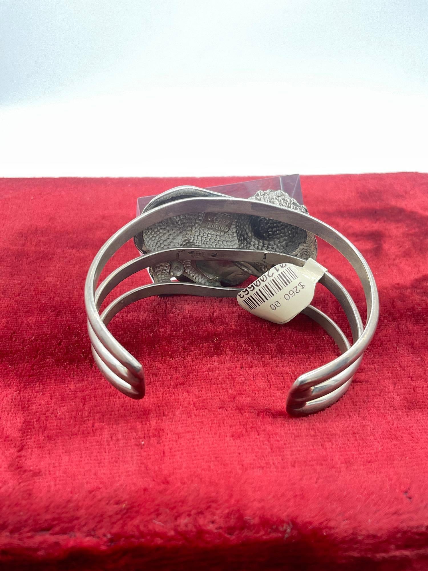 1990 Carol Felley Sterling silver Lion bracelet with large swirled purple agate stone setting - 4