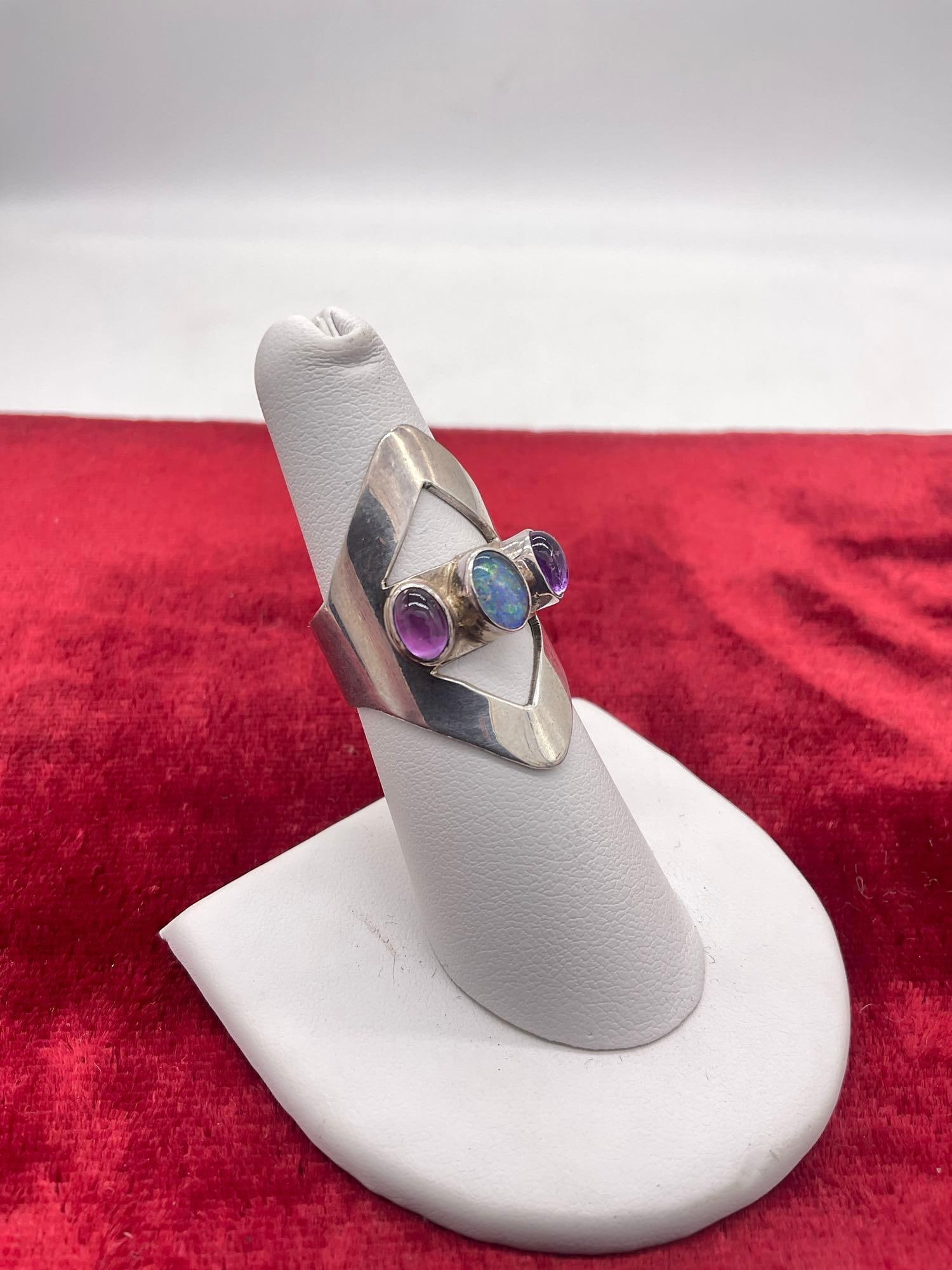 Carol Felley 1991 sterling silver ring with mid century amethyst and opal tone glass setting sz 7 - 2