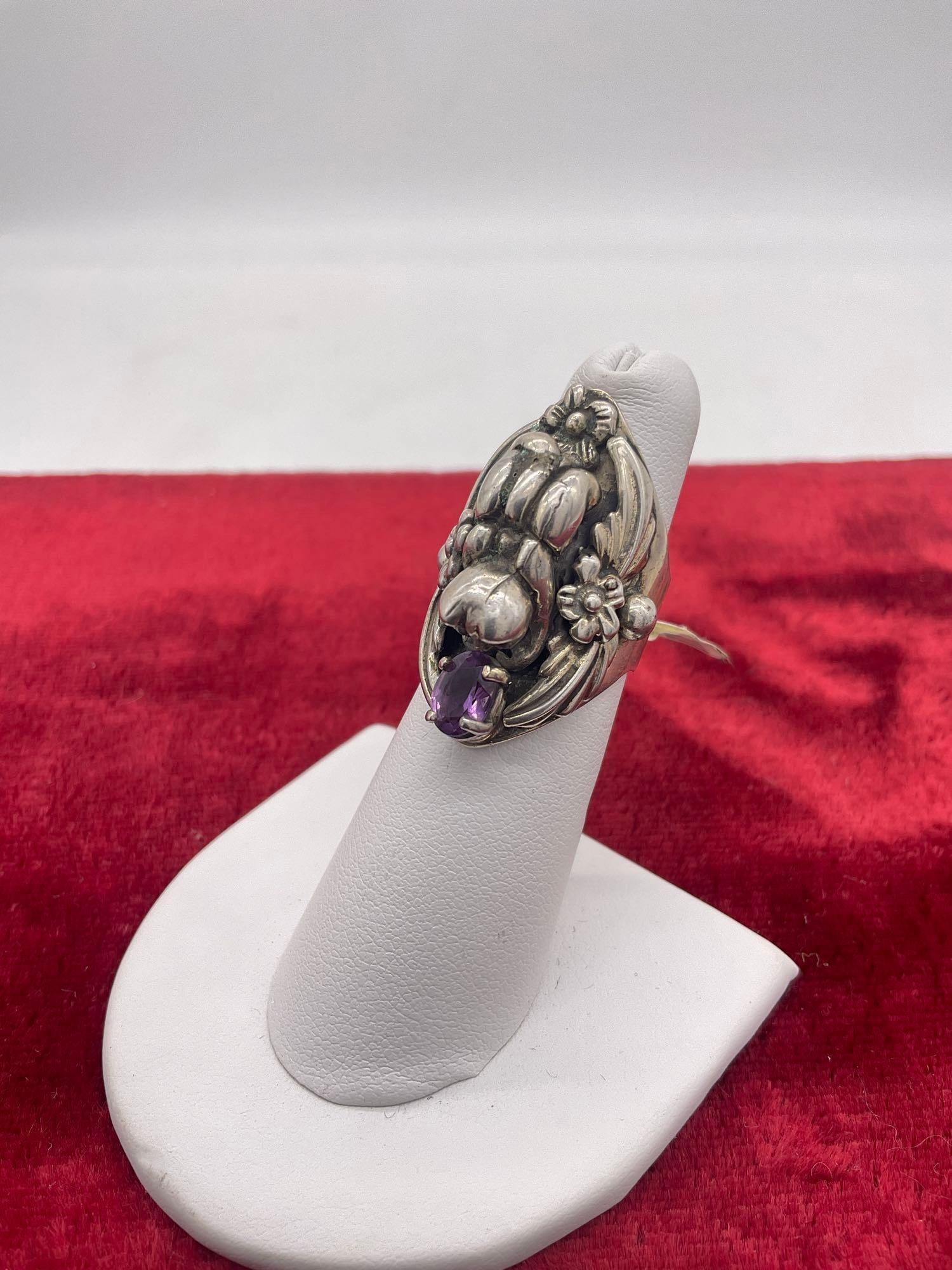 1990 Carol Felley Southwest Native American inspired Amethyst cat motif ring size 5: Approx 15 grams ttw , sz 5, $119 orig price tag