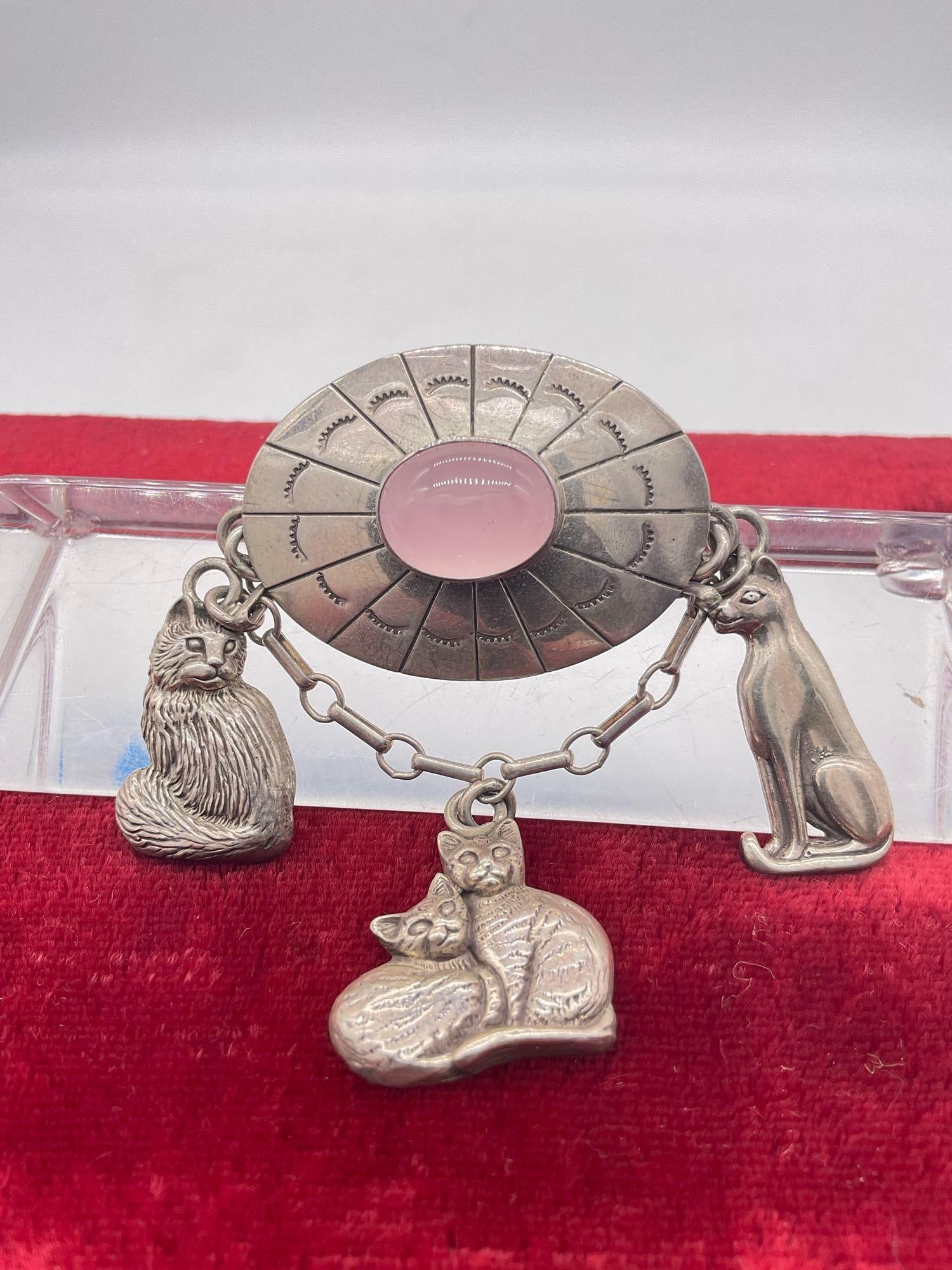 1990 Carol Felley rose quartz brooch w/ 3 cat pendants all signed Carol Felley: Approx 27 grams ttw, approx 3 1/2 x 2" hanging