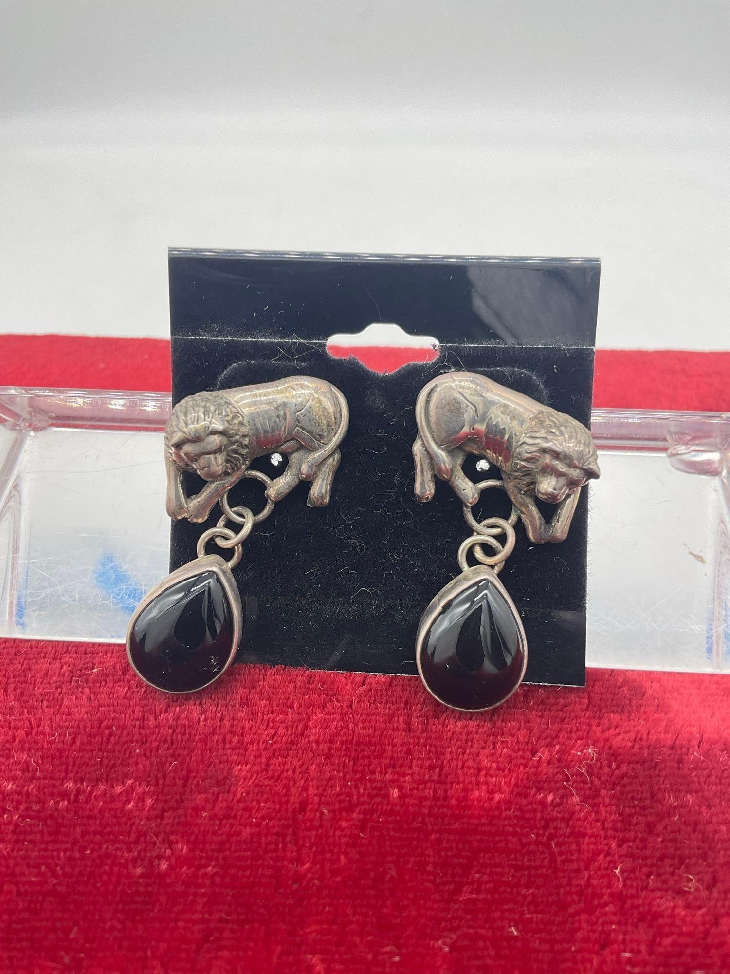 Pair of heavy sterling silver Carol Felley 1990 N.A. inspired Lion earrings with onyx drops: Approx 20 grams ttw