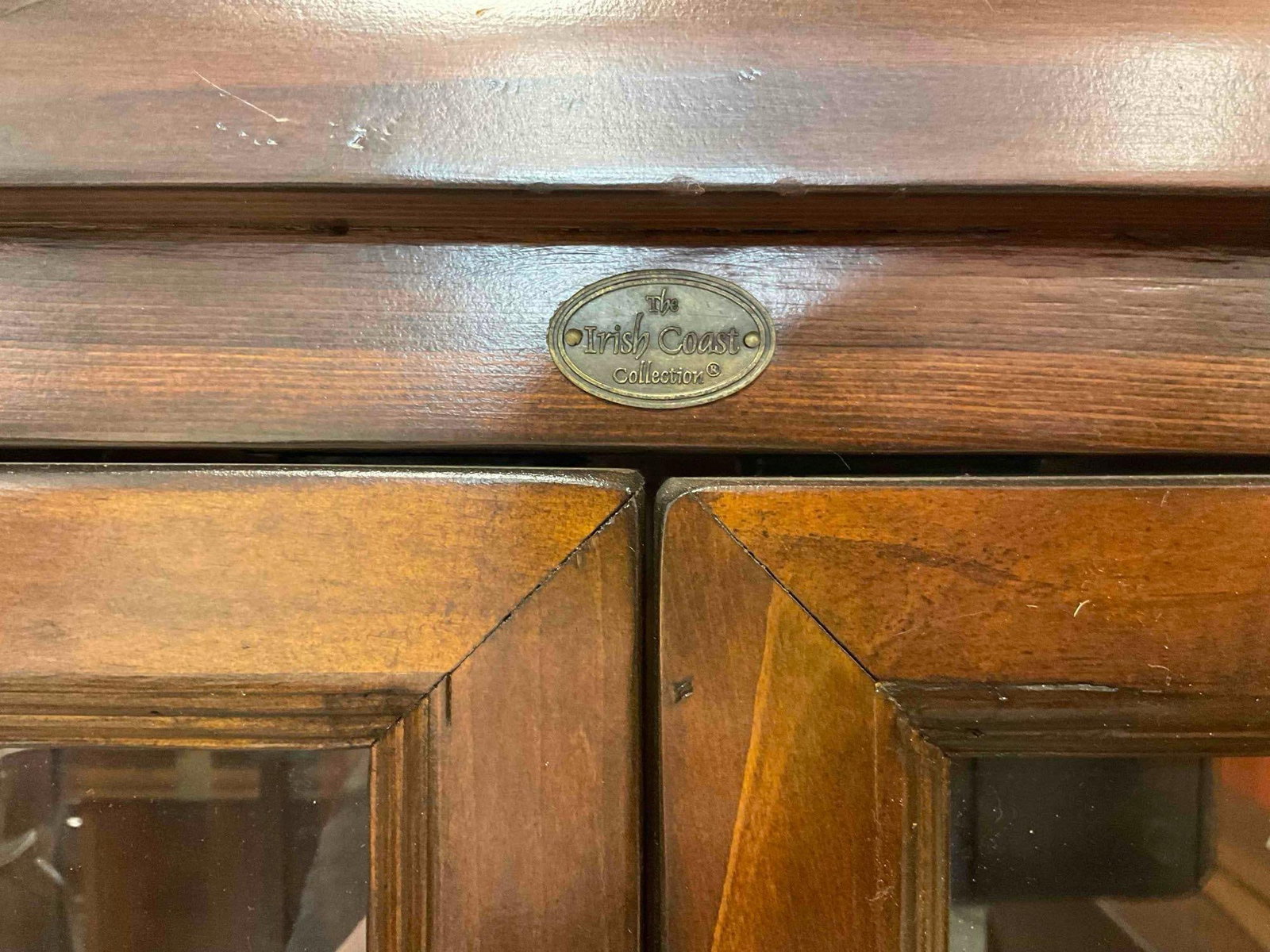 Irish Coast Collection Rustic Reclaimed Wood Glass Fronted China Hutch w/ Four Shelves. - 4