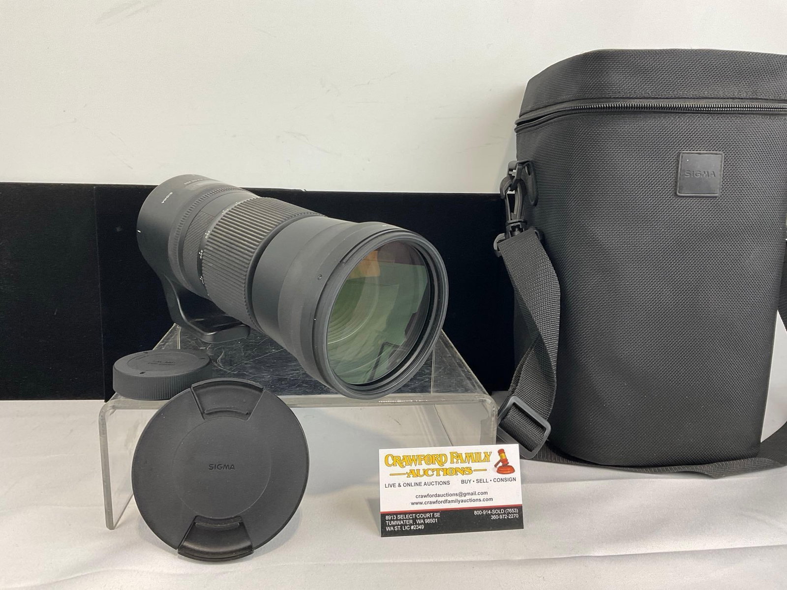 Sigma 150-600mm f/5-6.3 DG OS HSM Contemporary lens w/ Soft Case, Like New: Sells for roughly 850-1000 dollars. Appears to be in good shape, does not seem to have any wear, looks practically unused. The piece measures approx 13h x 8w x 8d inches. See pics. E-6000