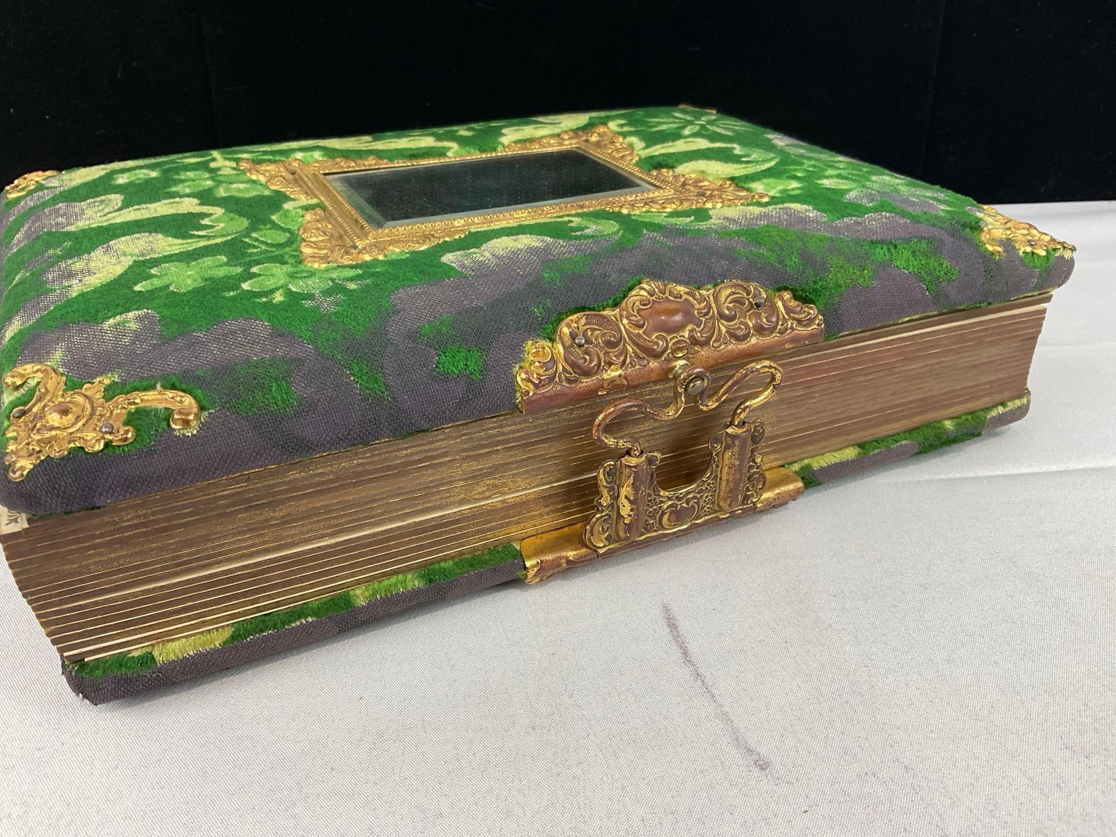 Antique Victorian Photo Album & Brass Stand w/Drawer, Green Velvet Cover w/Antique Photos - 7