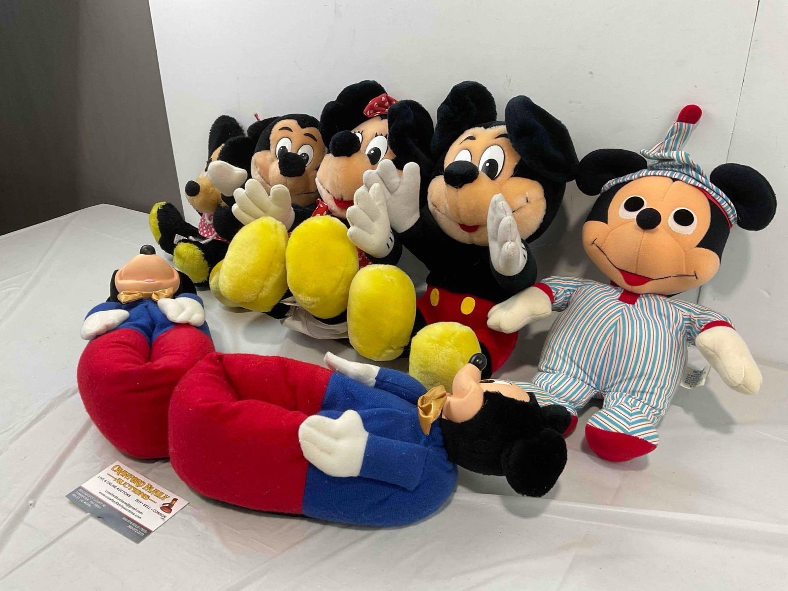 6 pcs Vintage Disney Mickey & Minnie Mouse Toy Dolls, incl. Pair of Plush Slippers. See pics. - 2