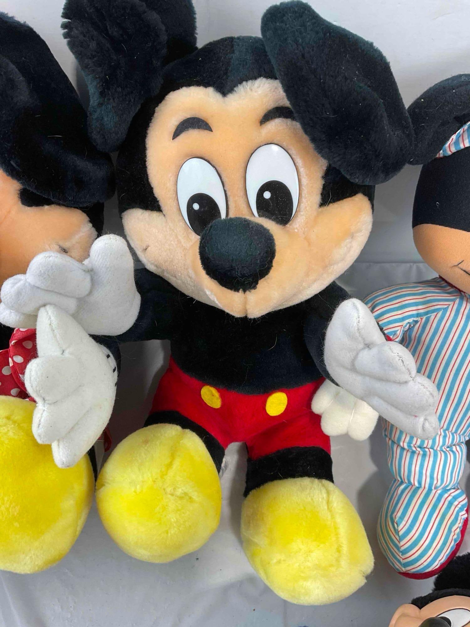 6 pcs Vintage Disney Mickey & Minnie Mouse Toy Dolls, incl. Pair of Plush Slippers. See pics. - 5