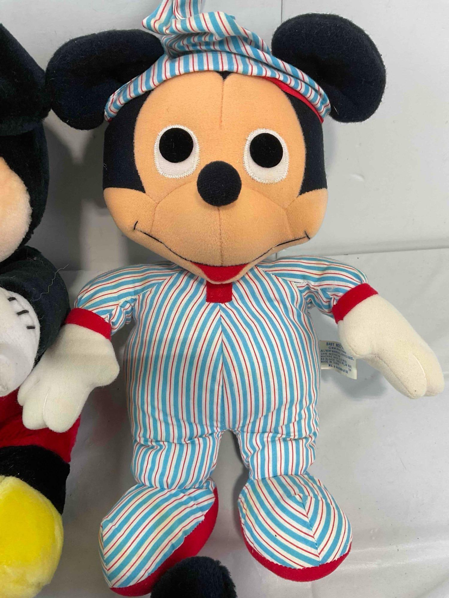 6 pcs Vintage Disney Mickey & Minnie Mouse Toy Dolls, incl. Pair of Plush Slippers. See pics. - 6