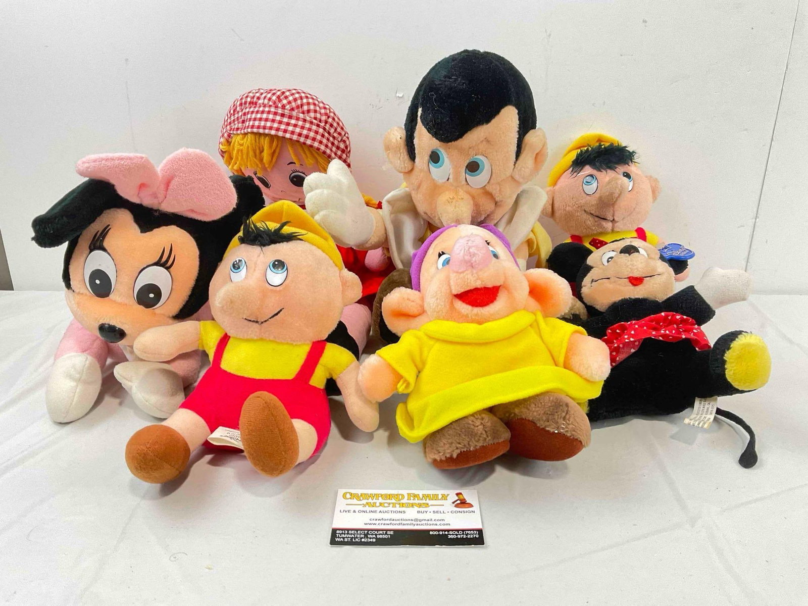 7 pcs Vintage Plush Doll Toys, incl. Disney's Pinocchio, Minnie Mouse & Much More! See pics. (1 of 7)