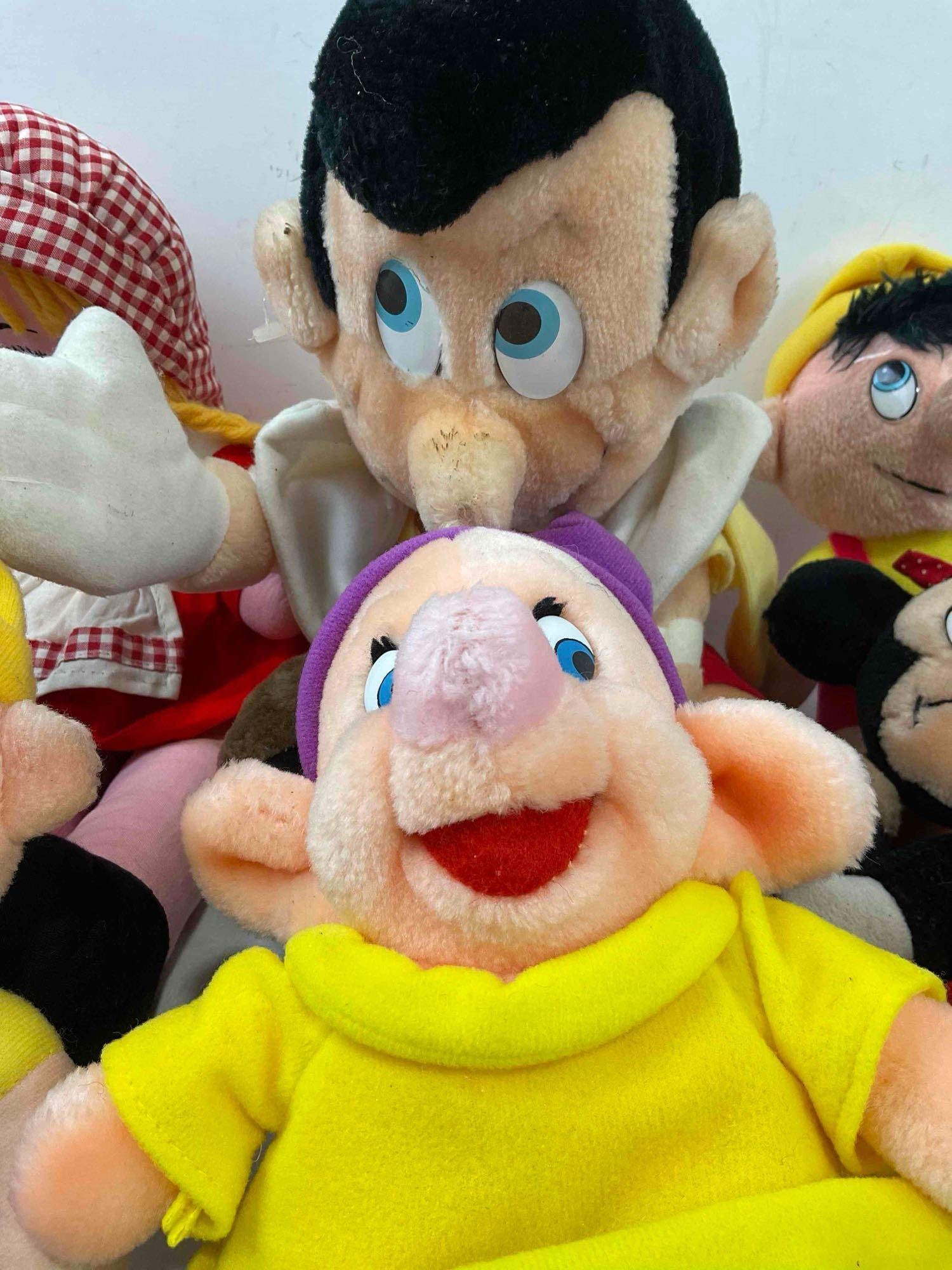 7 pcs Vintage Plush Doll Toys, incl. Disney's Pinocchio, Minnie Mouse & Much More! See pics. - 5