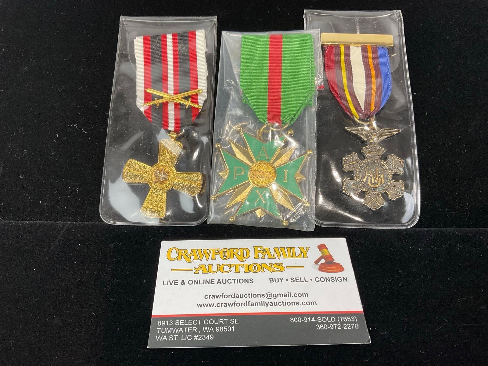3 Medals, Army Navy Union, Military Peace Medal, Polish Veterans Award, For Free & Independence: All medals are part of a single collection. Appears to be in good shape. The pieces together measures approx 2h x 5w x 3d inches. See pics. E-5300