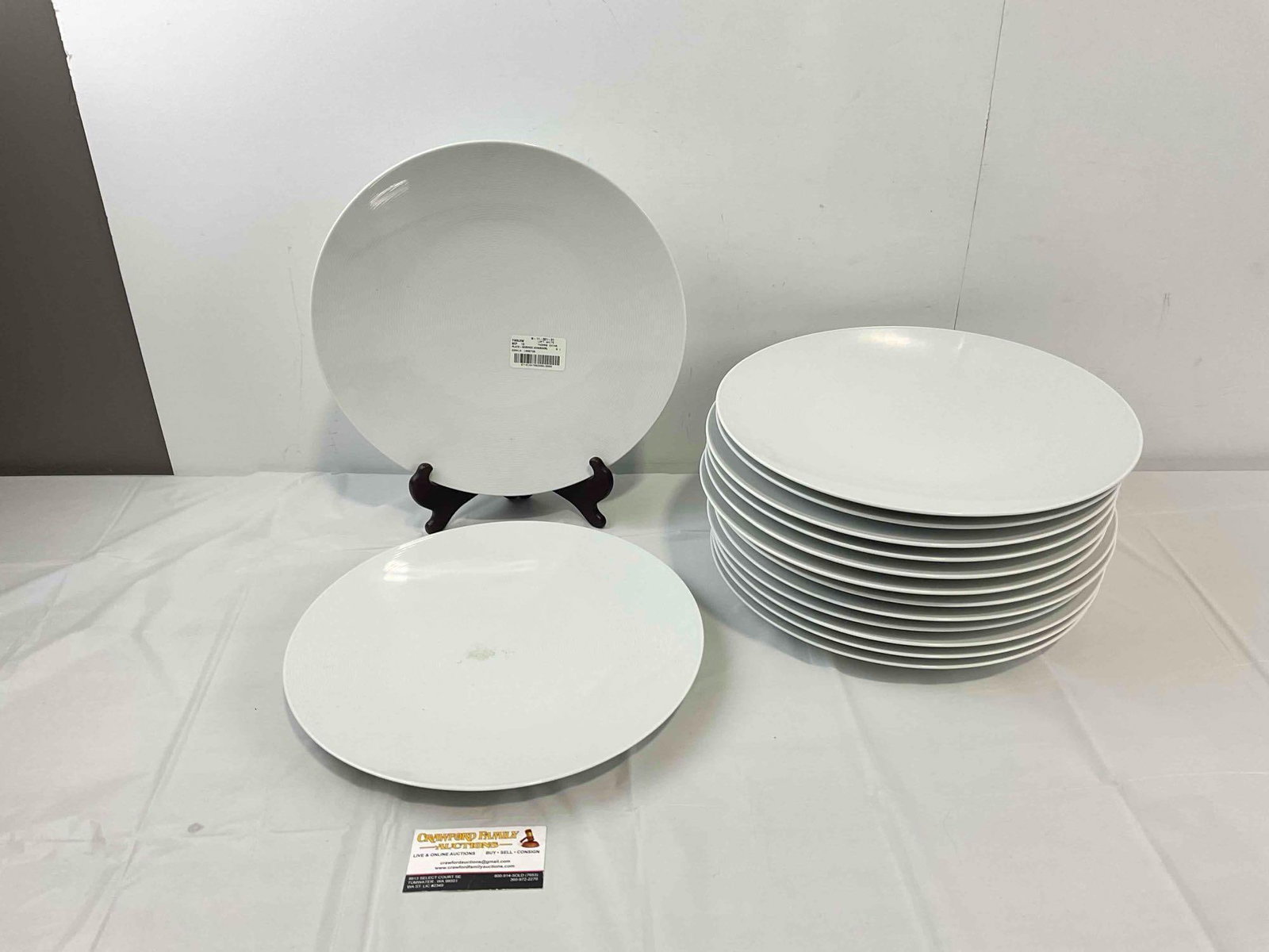 14 pcs Thomas Rosenthal White China Charger Serving Plates. Very Good Condition. See pics. (1 of 7)
