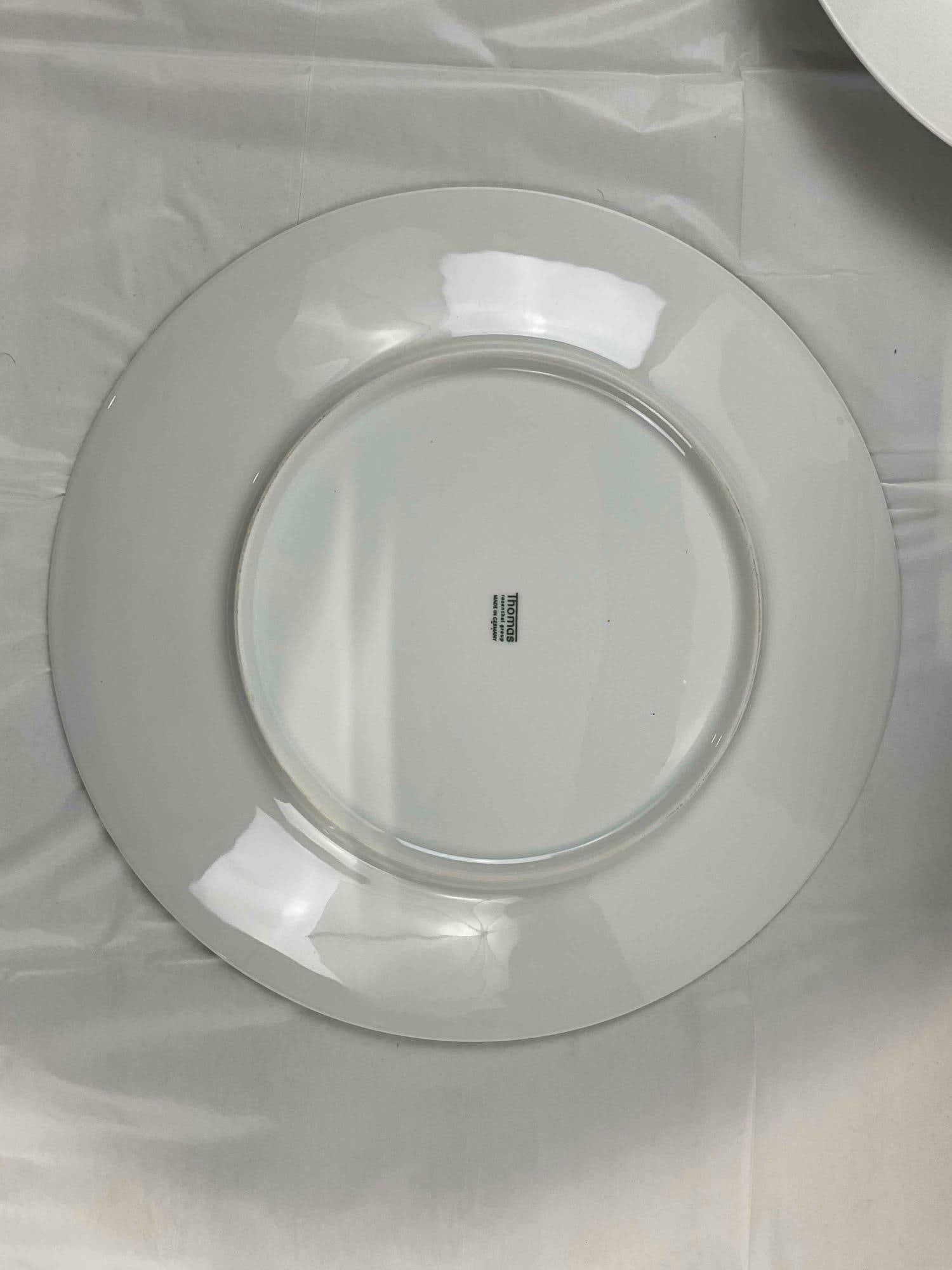 14 pcs Thomas Rosenthal White China Charger Serving Plates. Very Good Condition. See pics. - 6