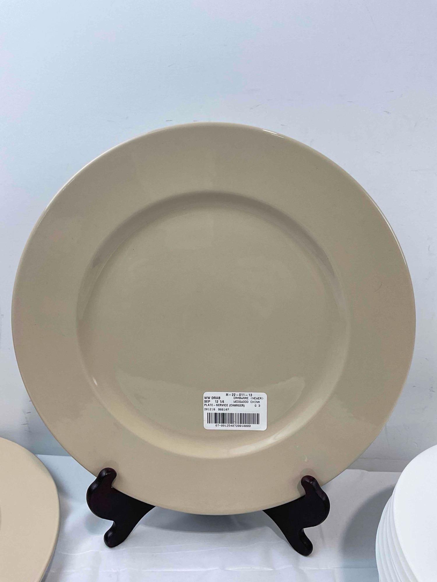 20 pcs Ceramic Plates, incl. 18x Wedgwood & 2x Villeroy & Boch. Very Good Condition. - 5