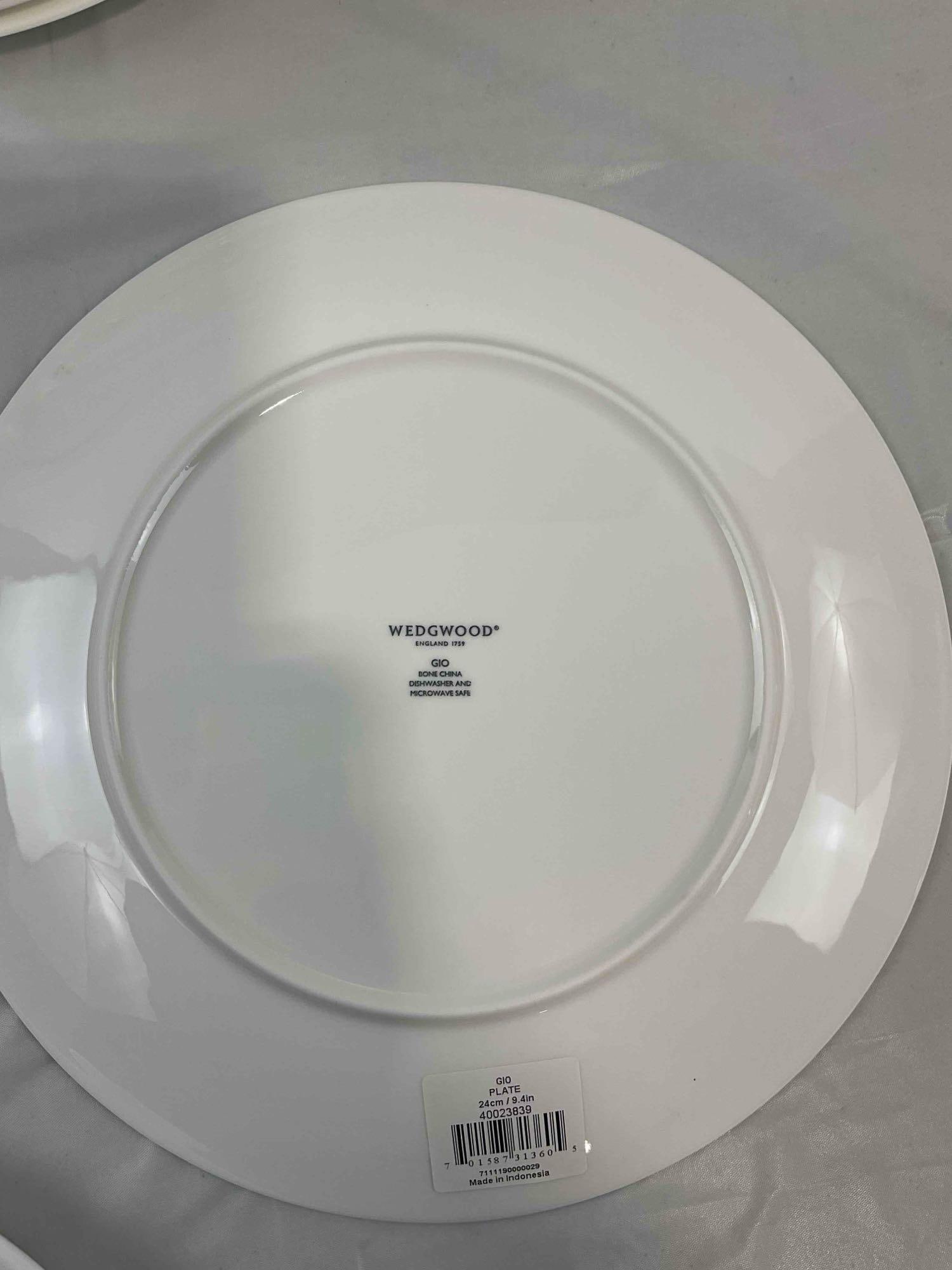 20 pcs Ceramic Plates, incl. 18x Wedgwood & 2x Villeroy & Boch. Very Good Condition. - 6
