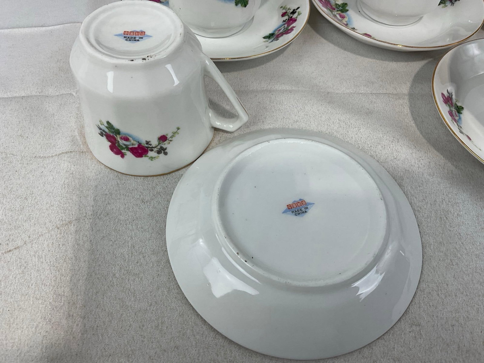 Tea Set for 6, Floral Rose pattern Porcelain, Made in China, 15 pieces - 4