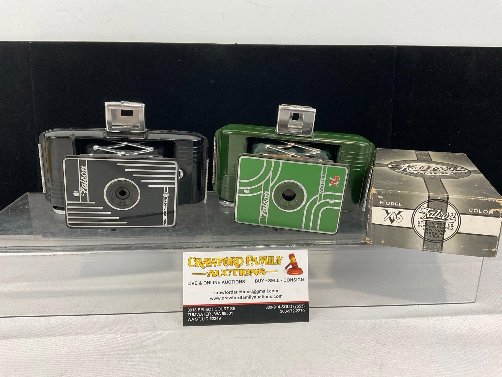 Pair of Early 20th Century Falcon Cameras, Junior Model & Model V16 in green color (1 of 9)