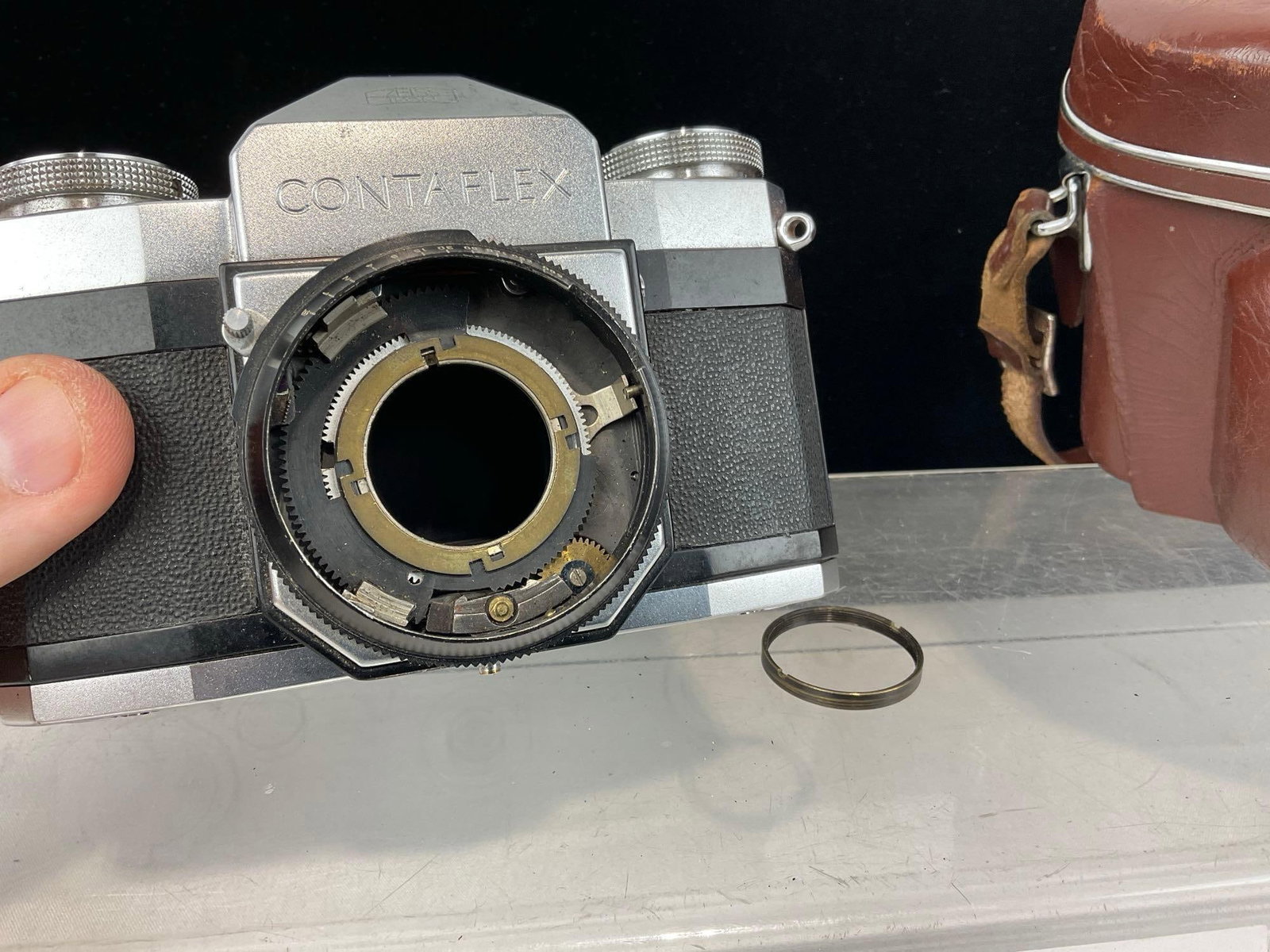 Vintage Zeiss Ikon Contaflex 35mm Camera Body w/Carl Zeiss Tessar 45mm Lens w/Leather Field Case - 5