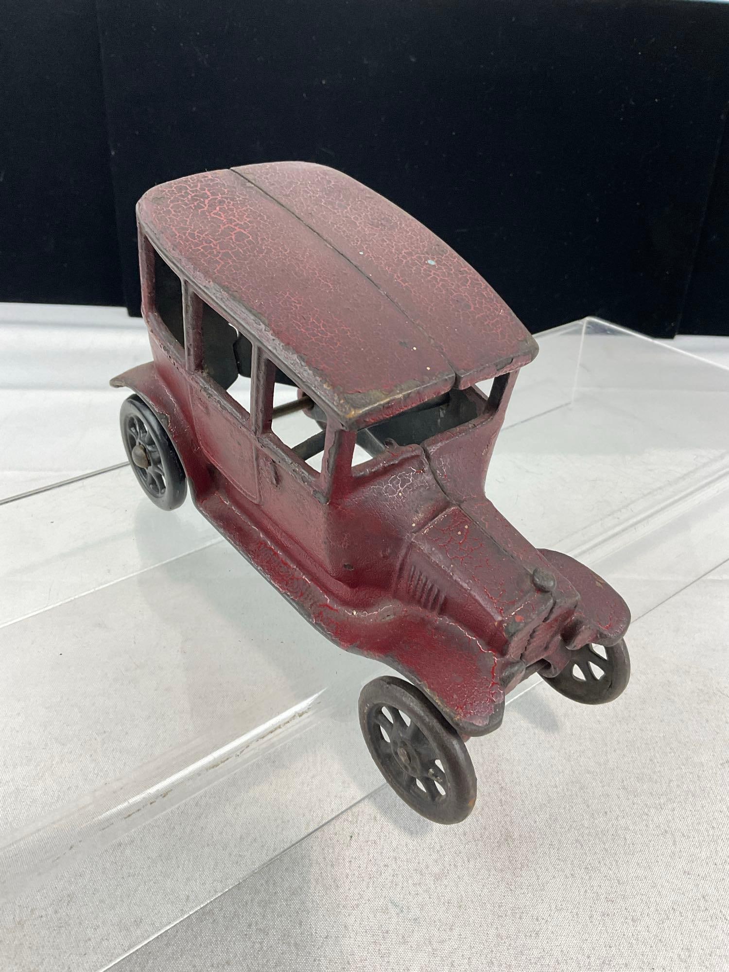 Early 20th Century Arcade Mfg Co. Cast Iron Toy Car, Ford Model T Sedan, Red, 8 spoked wheels - 5