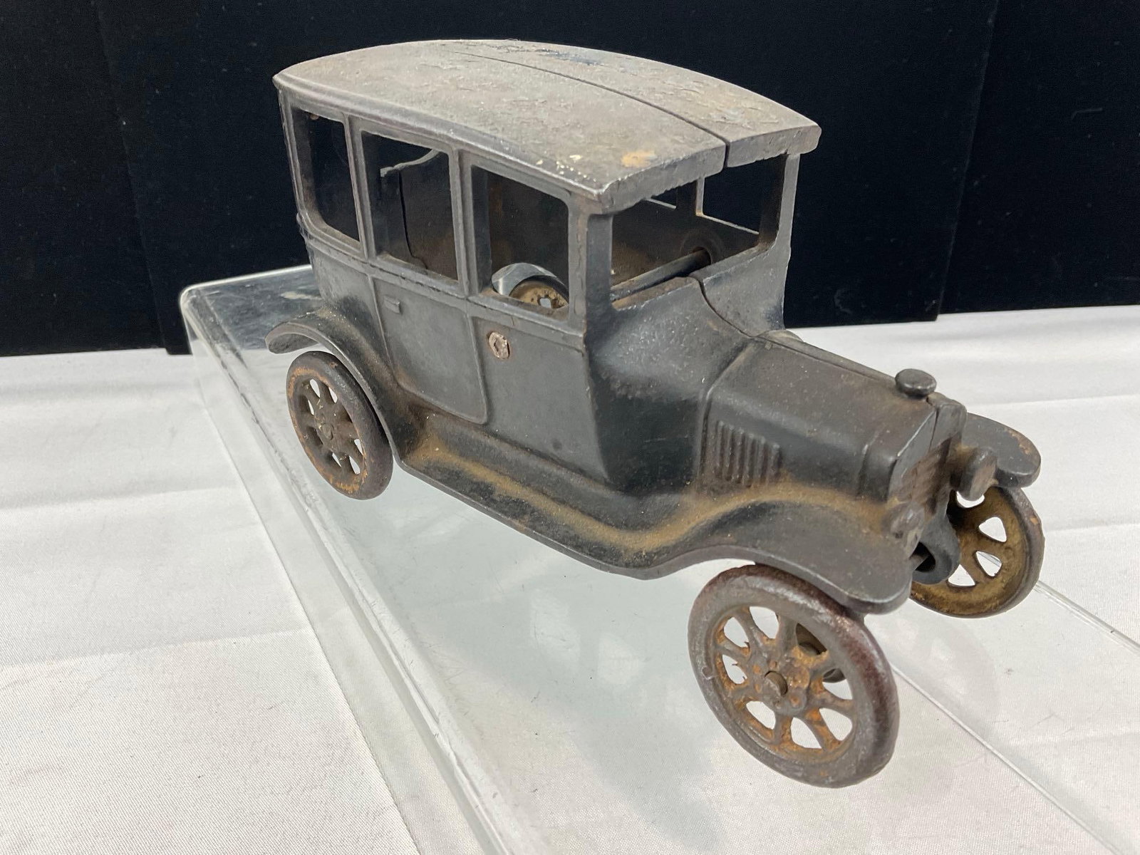 Early 20th Century Arcade Mfg Co. Cast Iron Toy Car, Ford Model T Sedan, Black/unpainted - 3
