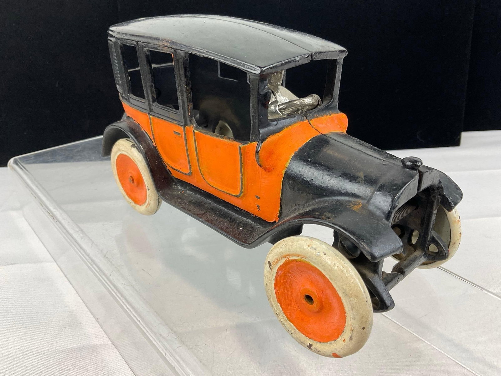 Early 20th Century Arcade Mfg Co. Cast Iron Toy Car, Ford Model T, Black/Yellow Taxi white wall t... - 4