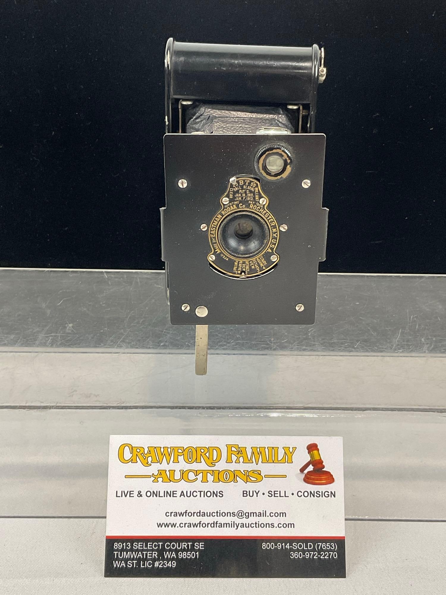Early 20th Century Eastman Kodak Vest Pocket Autographic Camera, Black folding camera (1 of 5)